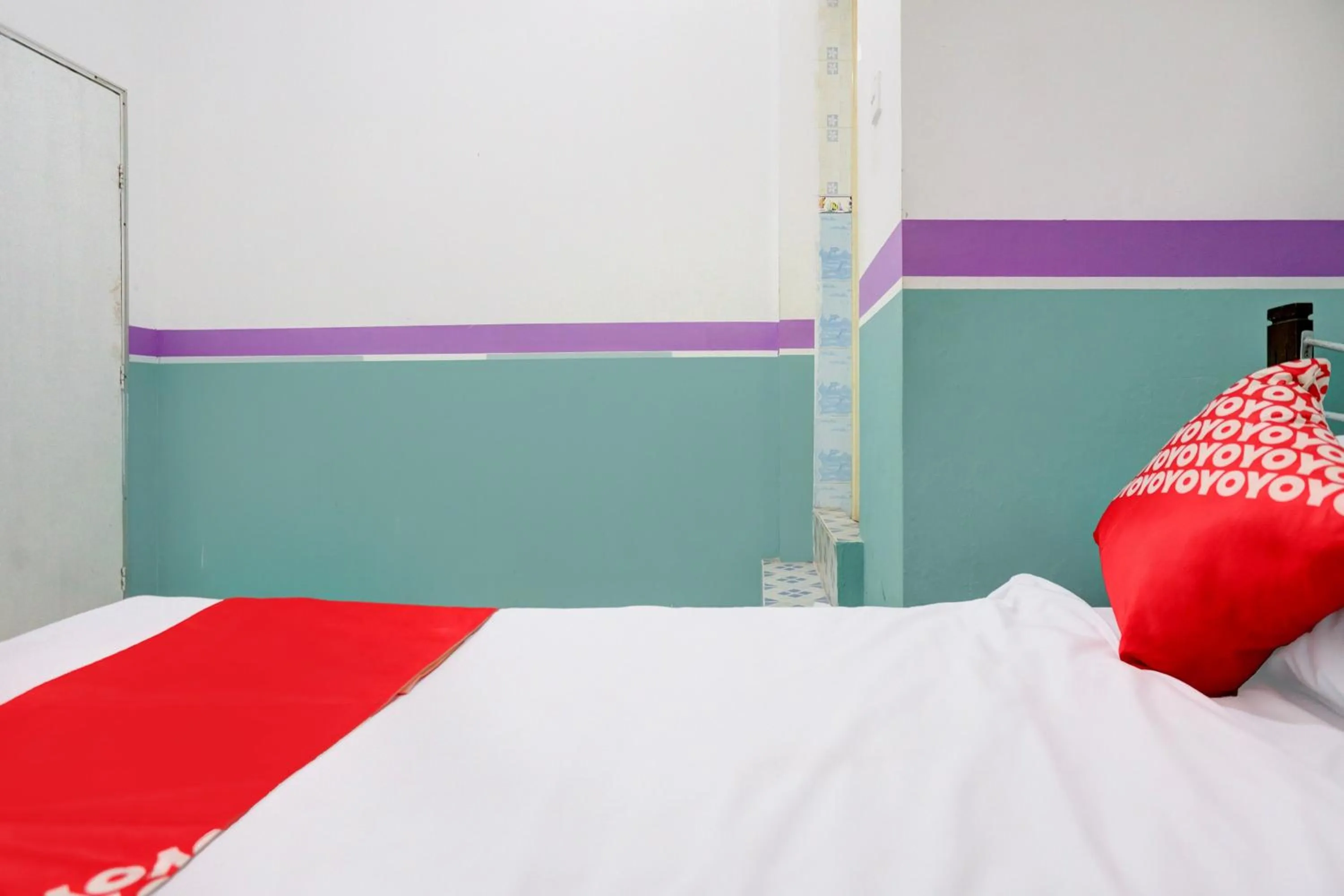 Bedroom in Hotel O California 2NearNagoya Hill Shopping Mall