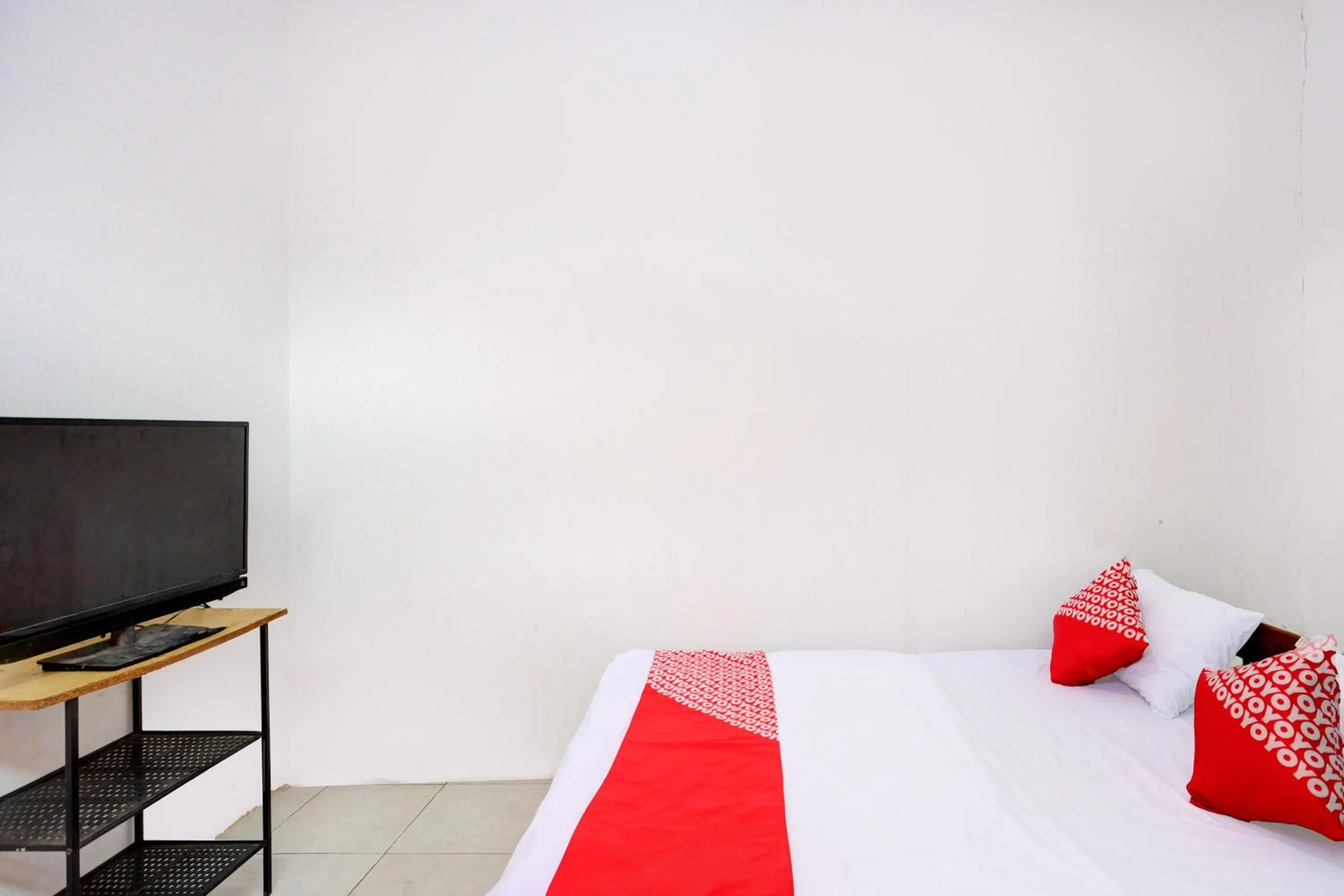 Bedroom in Hotel O California 2NearNagoya Hill Shopping Mall