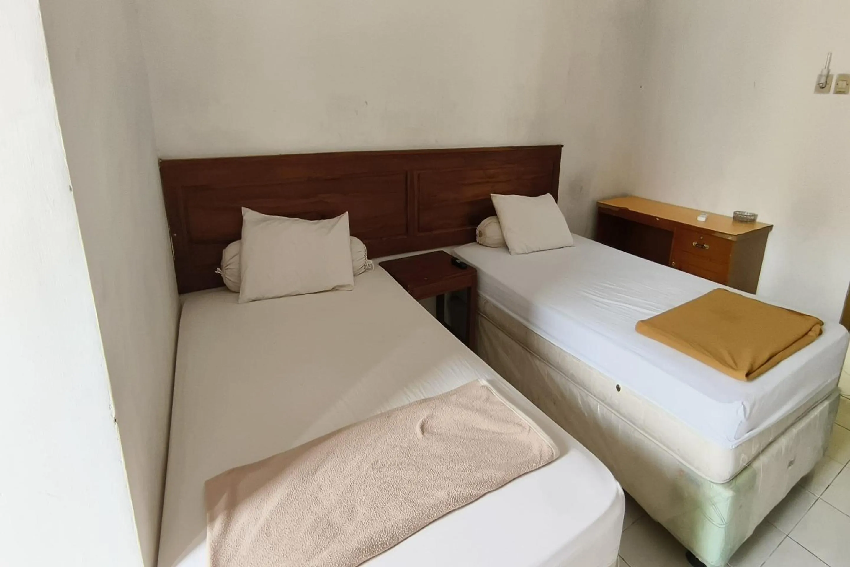 Bedroom, Bed in Hotel O Pondok Bintang