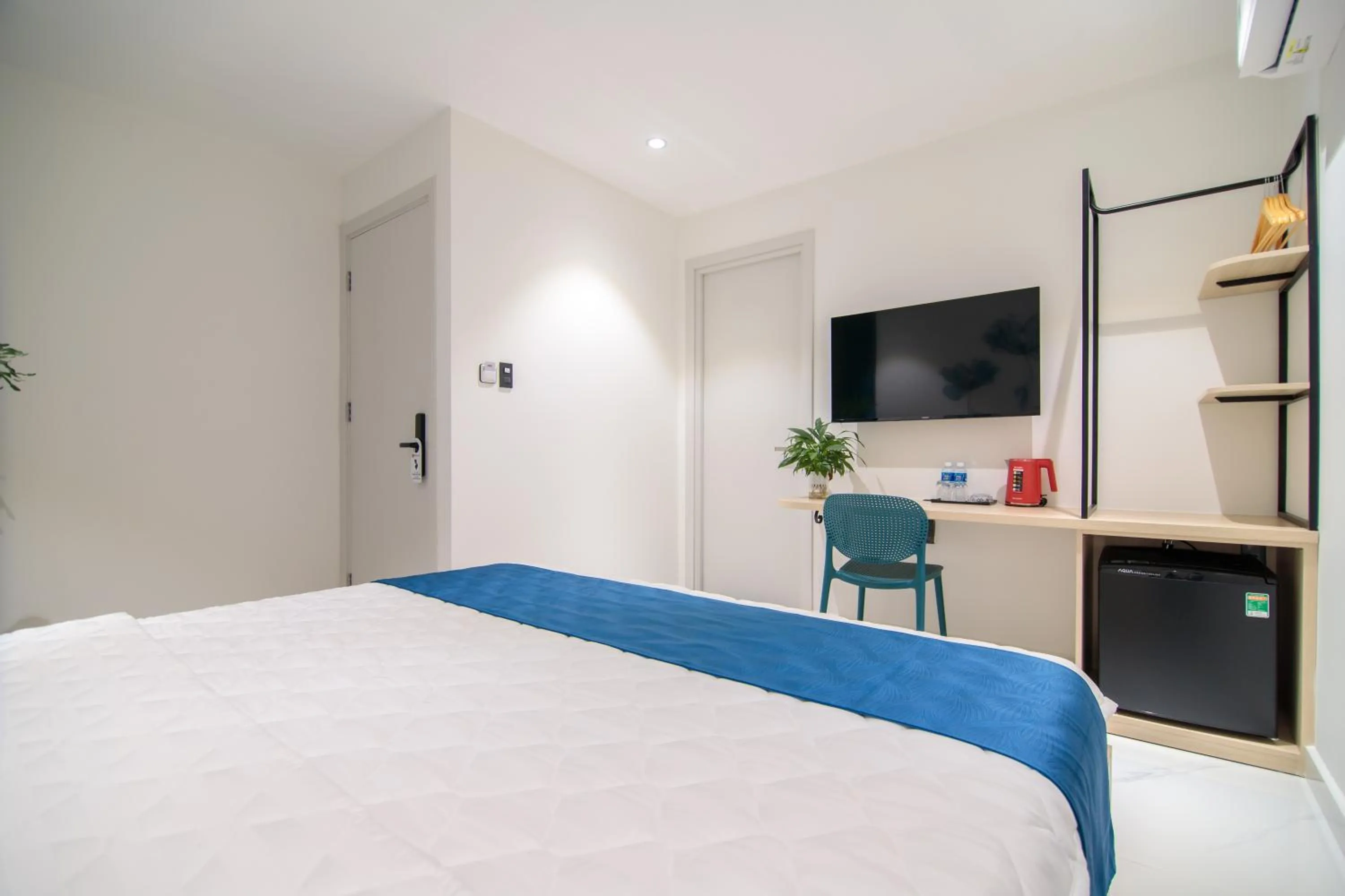 hair dresser, Bed in Bin Bin Hotel 11 Near Island Diamond