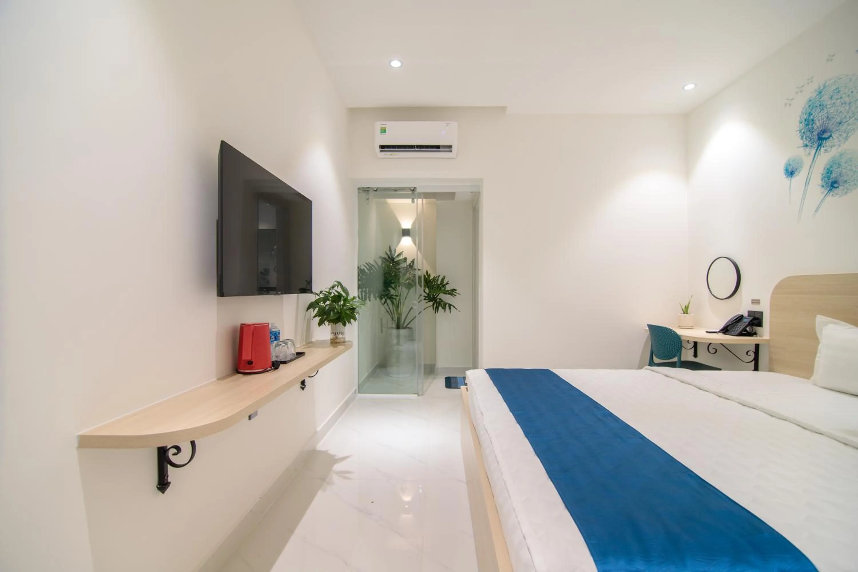 View (from property/room), Bed in Bin Bin Hotel 11 Near Island Diamond