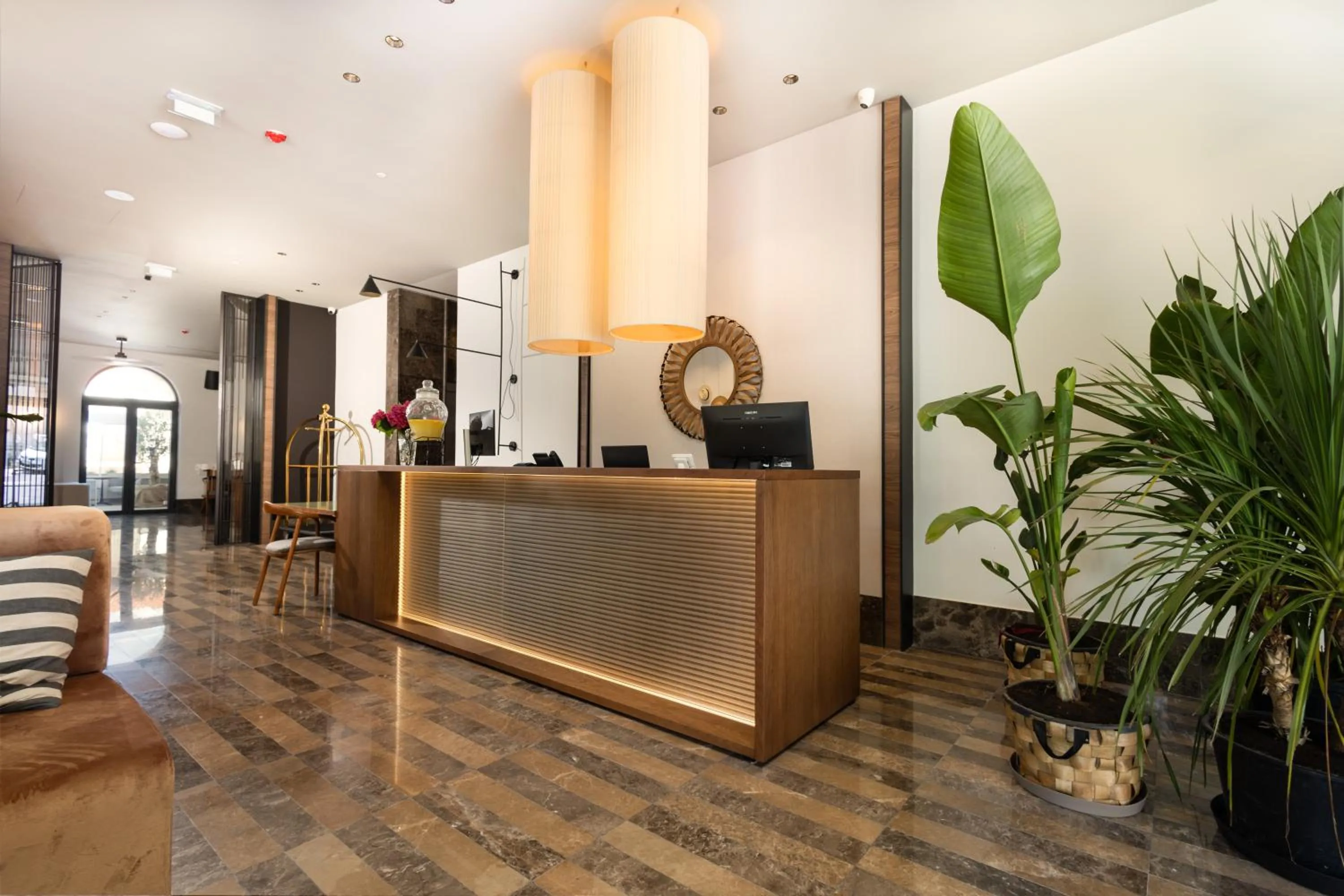 Lobby or reception in Infinity Hotel & More