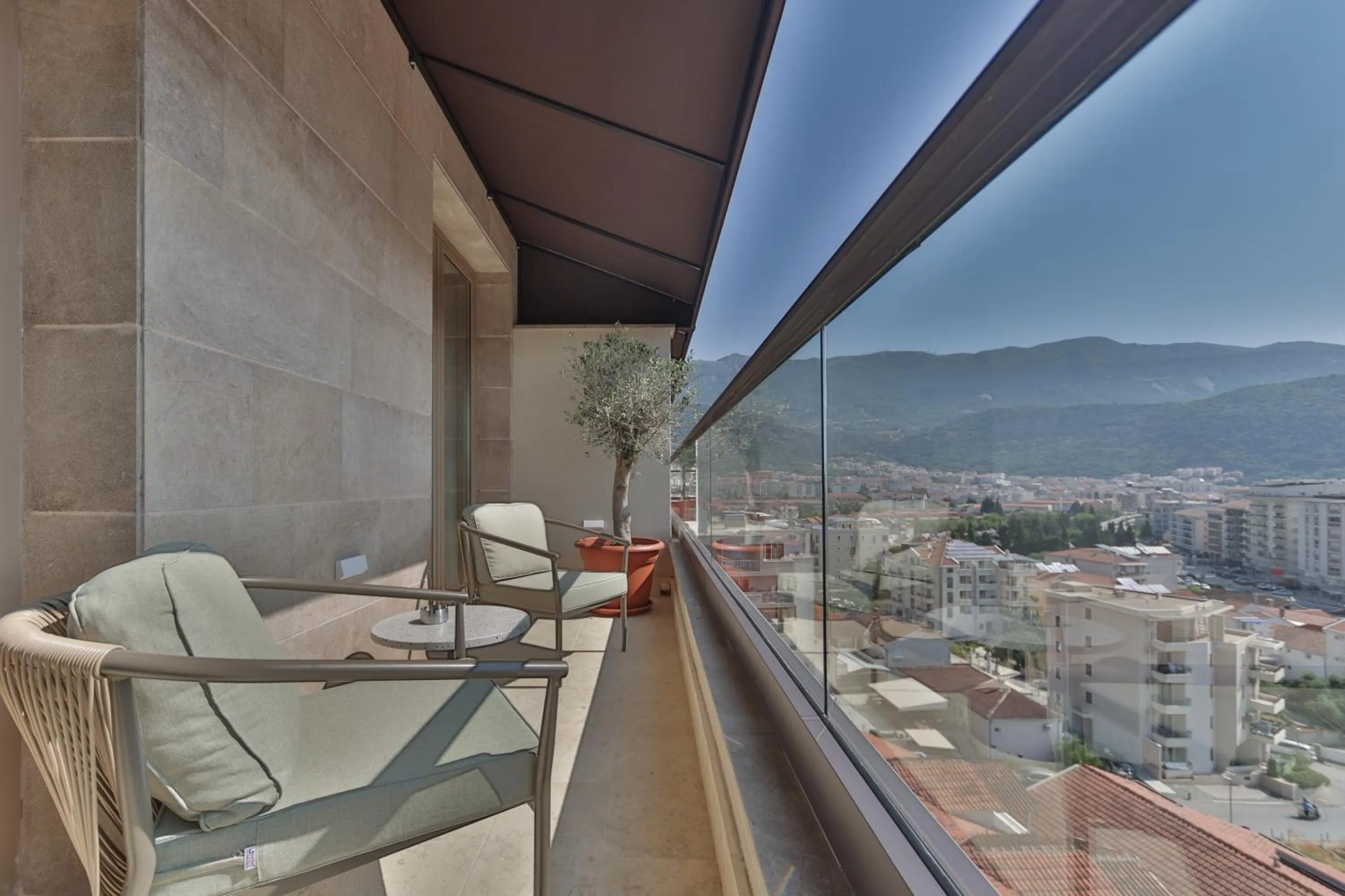 Balcony/Terrace in Infinity Hotel & More