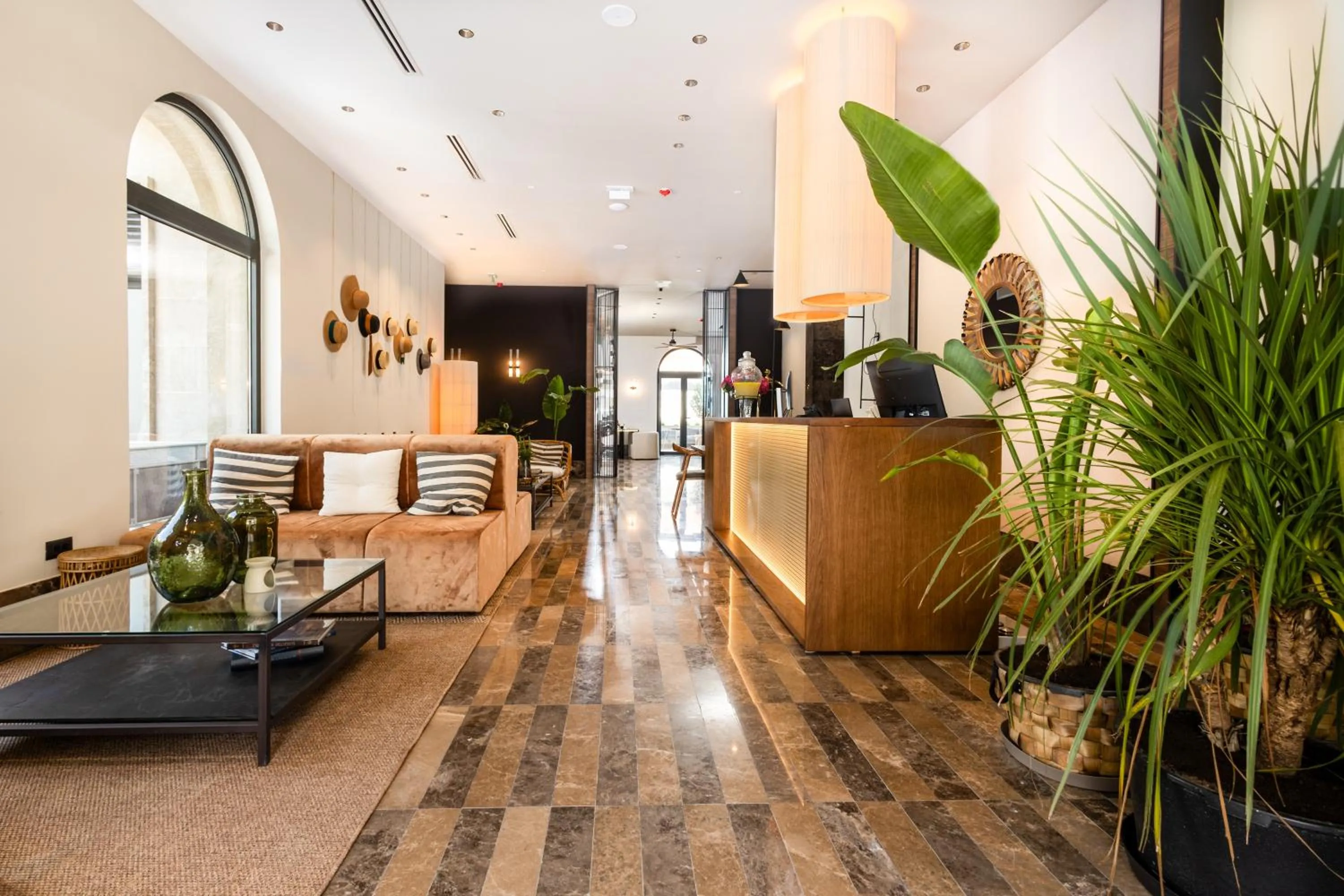 Lobby or reception in Infinity Hotel & More