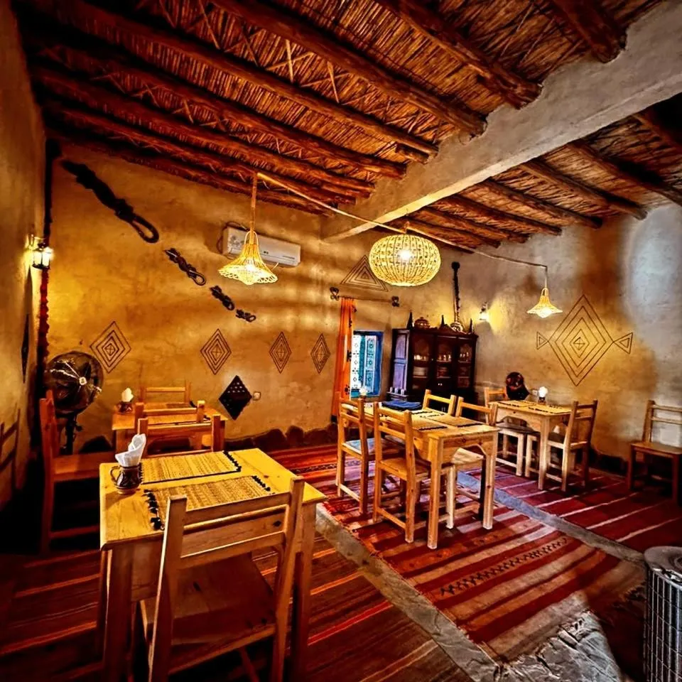 Restaurant/places to eat in kasbah luna del sur