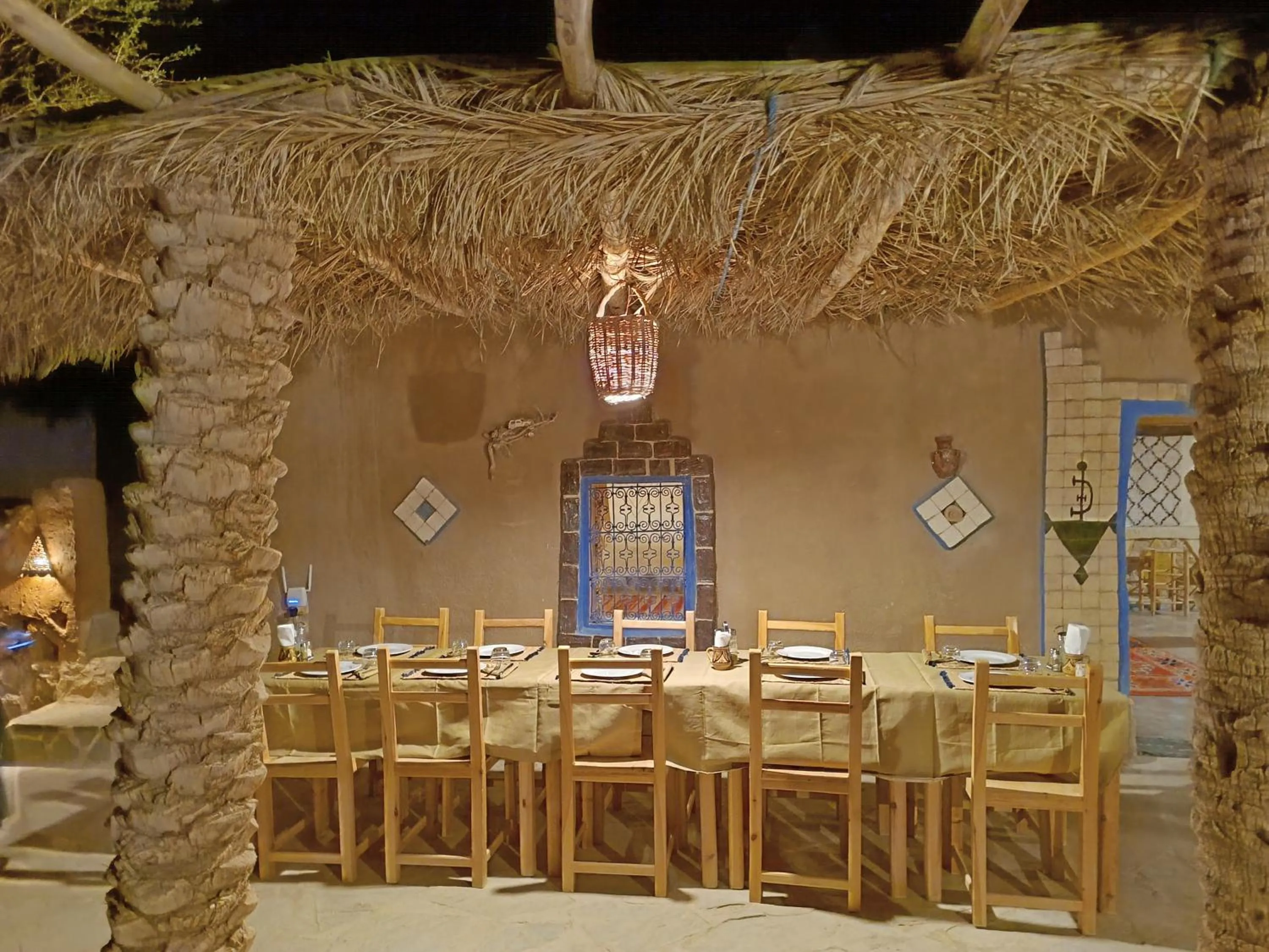 Restaurant/places to eat in kasbah luna del sur