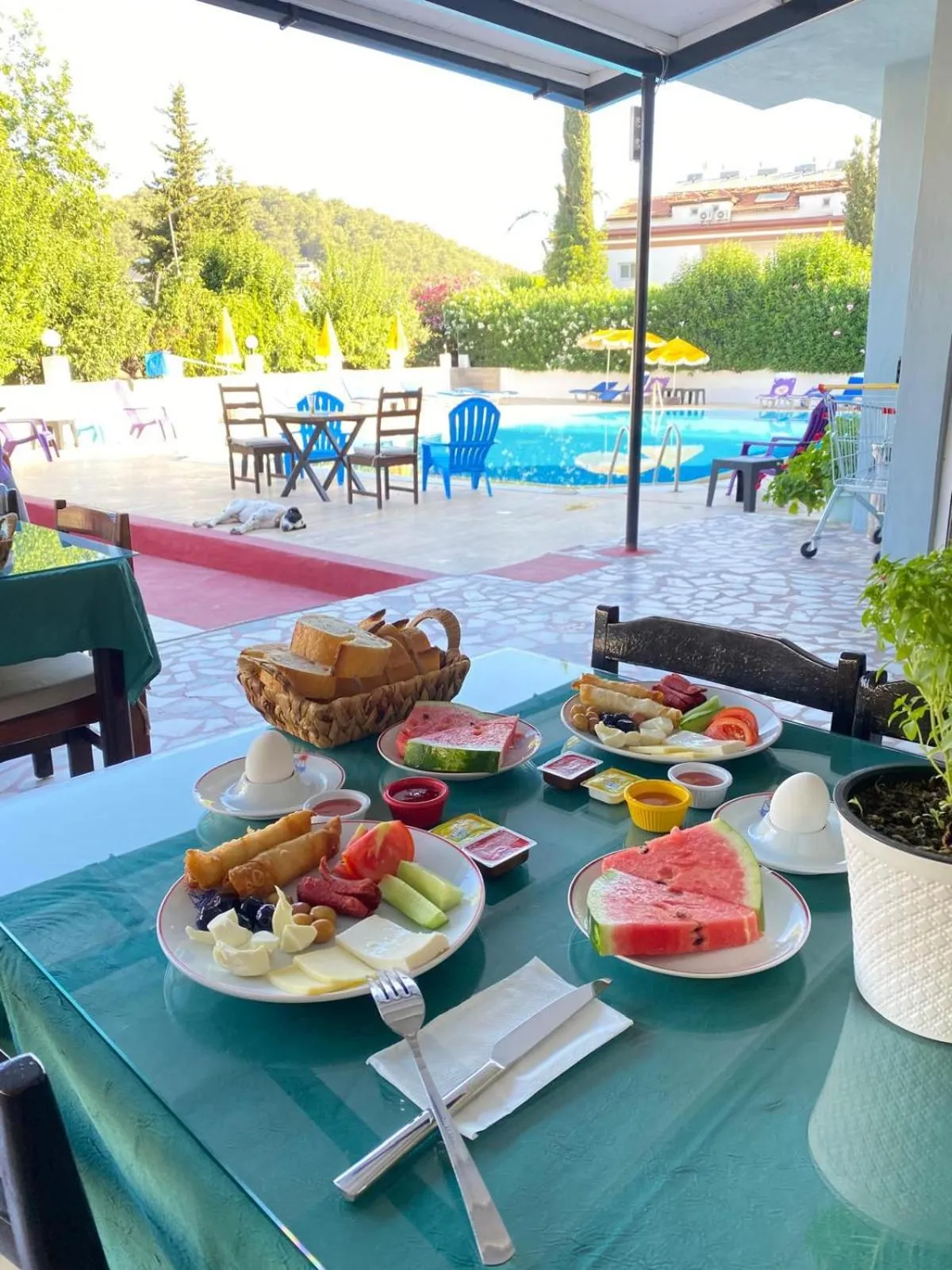 Breakfast in Native Hotel