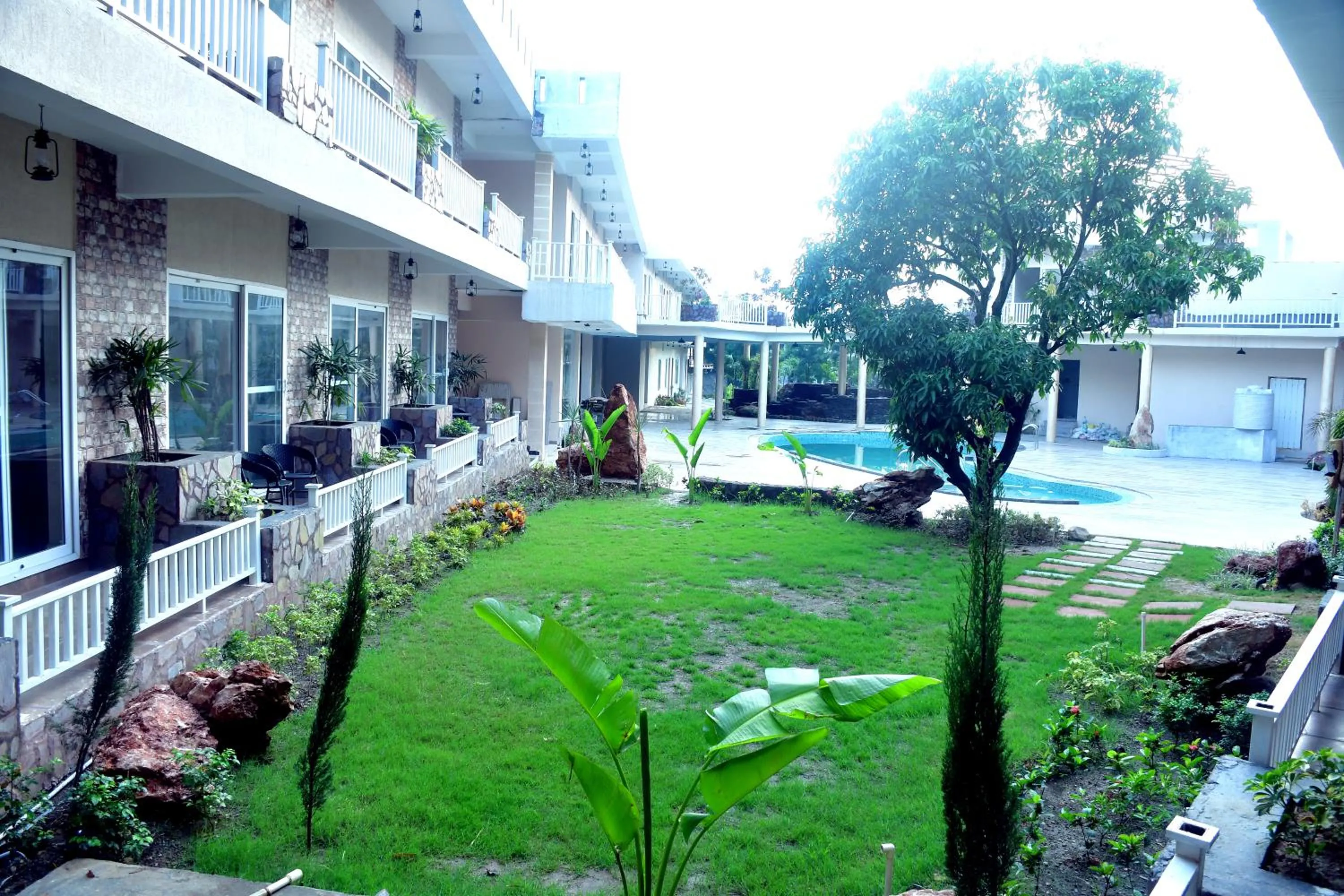 VOW HOTELS AND RESORTS