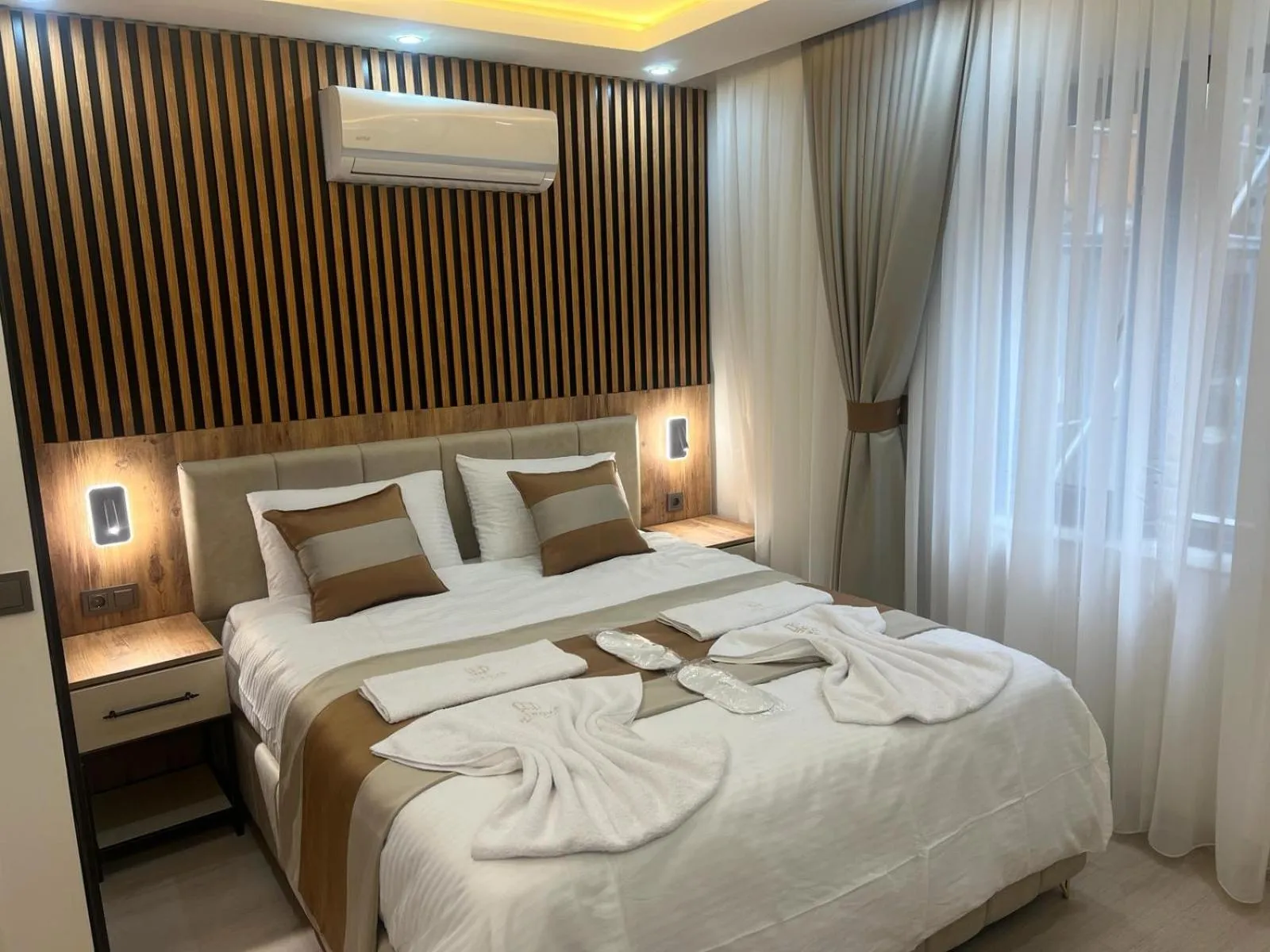 Bed in Ninova Boutique Hotel