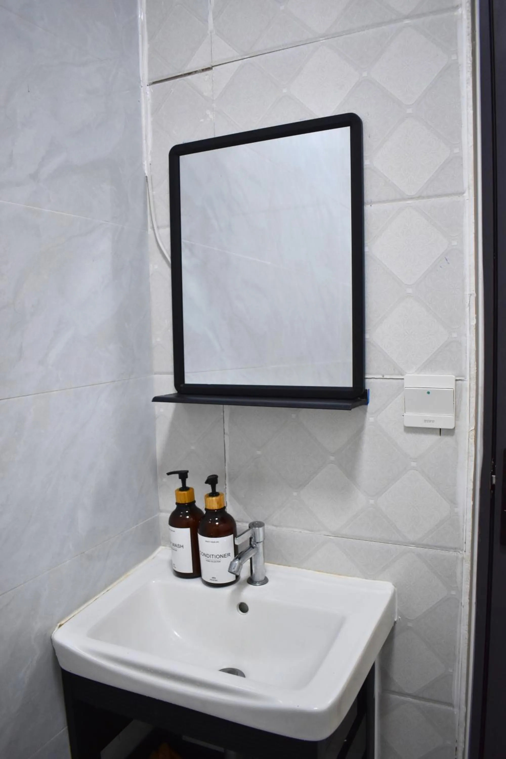 Bathroom in Monsane villa