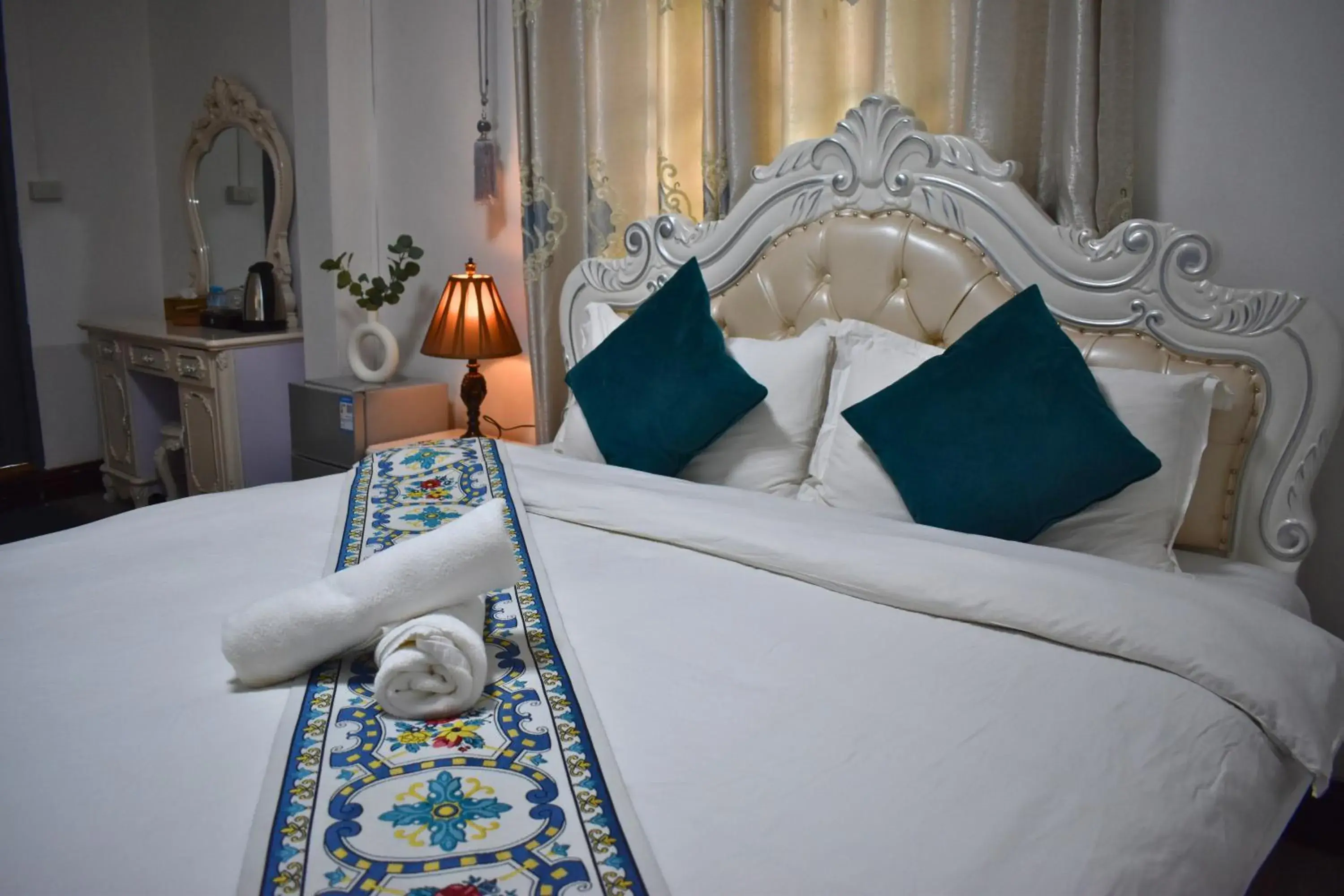 Deluxe Double Room in Monsane villa Deluxe Double Room in Monsane villa