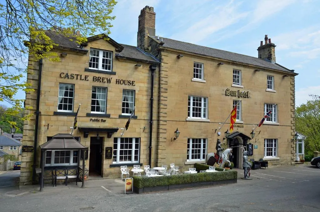 Facade/entrance in The Sun Hotel