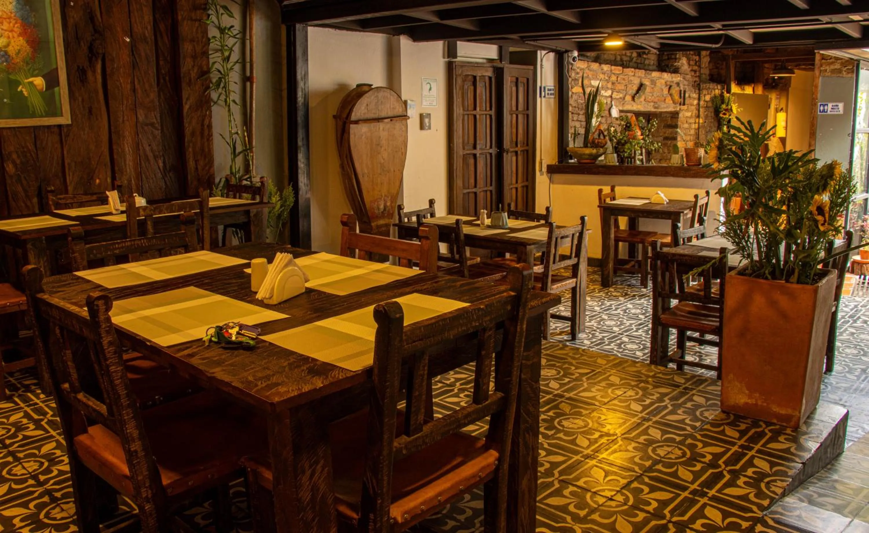 Restaurant/places to eat in Hotel Quinta Bolivar