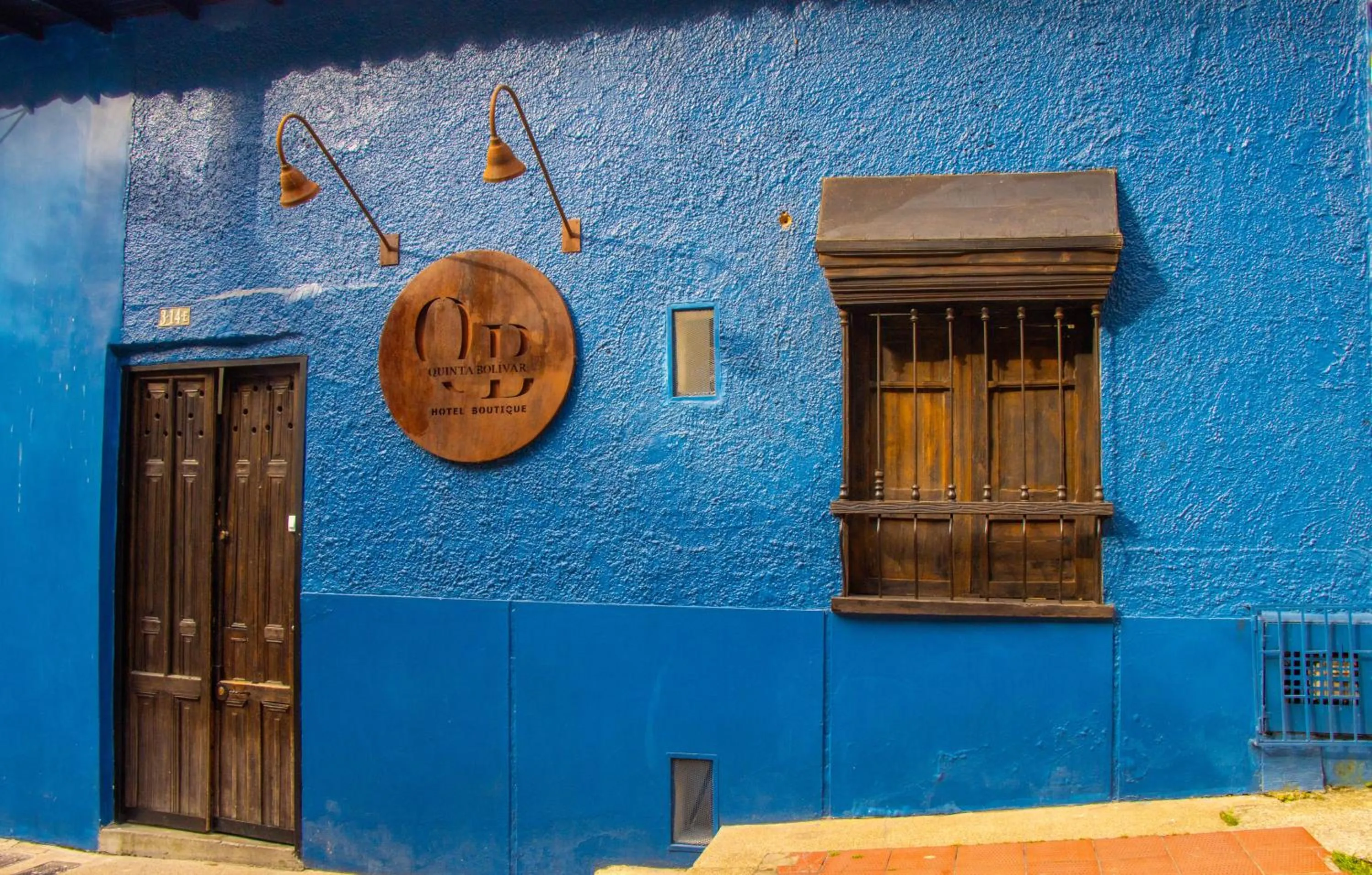 Property building in Hotel Quinta Bolivar