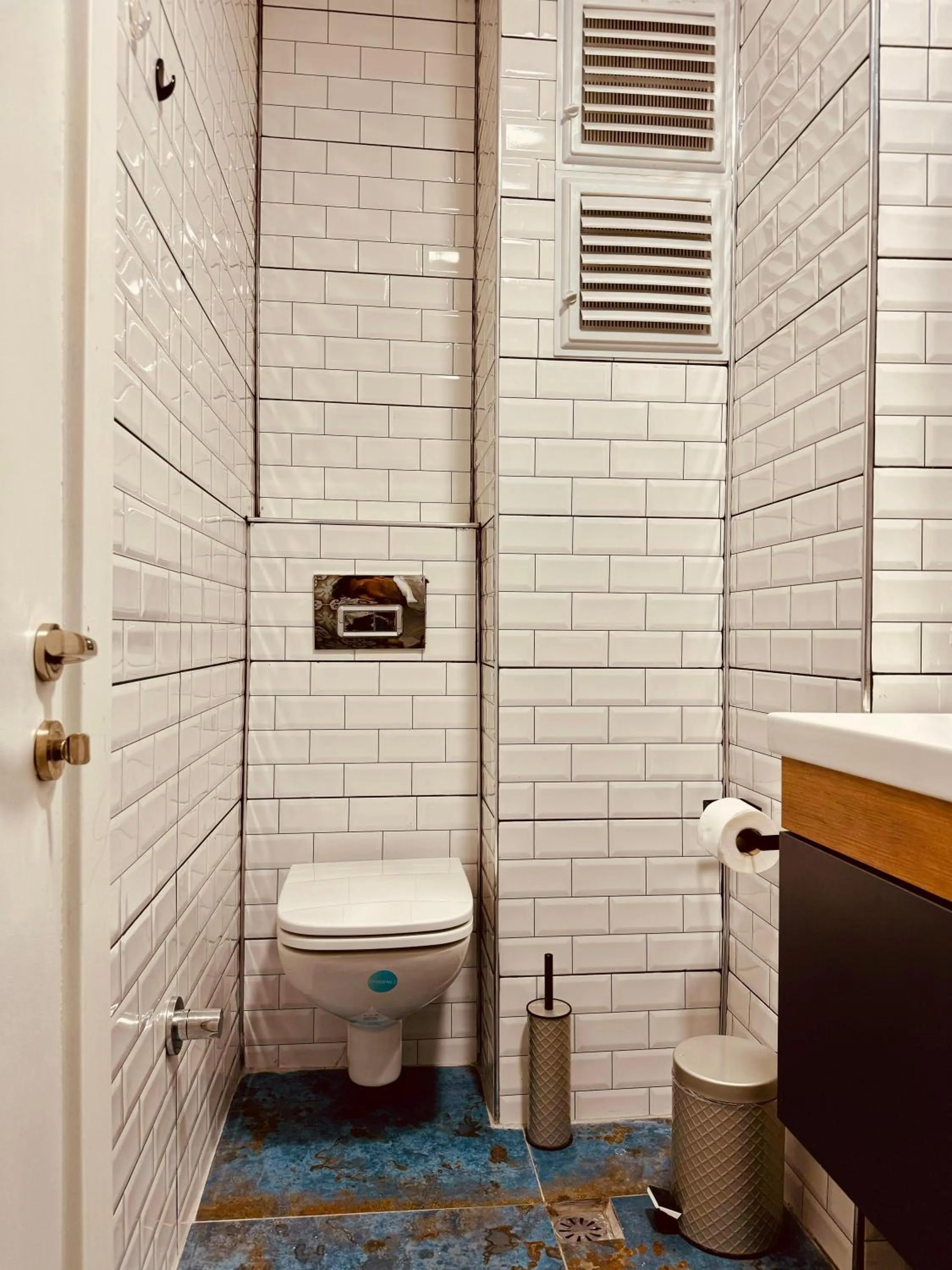 Toilet in THE BEYBÛN HOTEL İstiklal Street Taksim