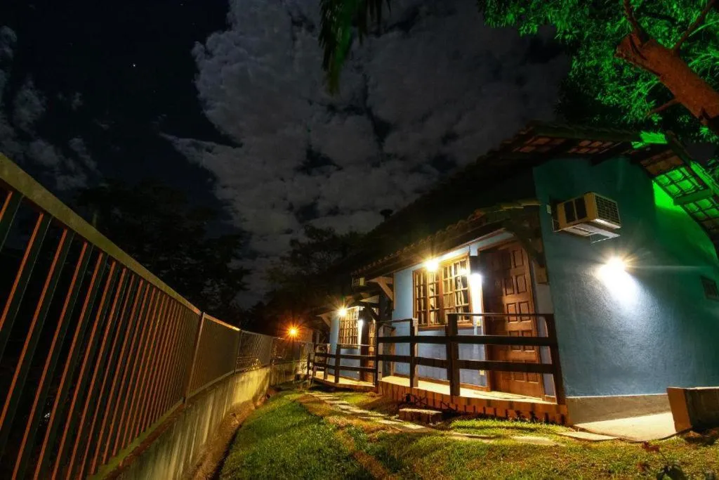 Property building in Pousada Paris Hostelli