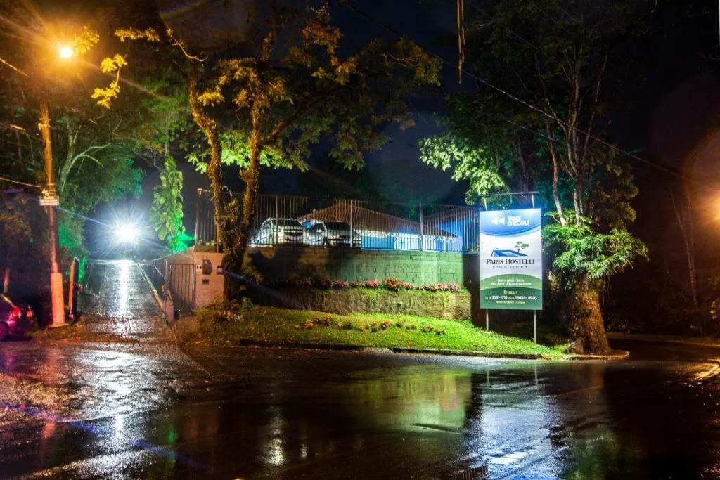 Facade/entrance in Pousada Paris Hostelli