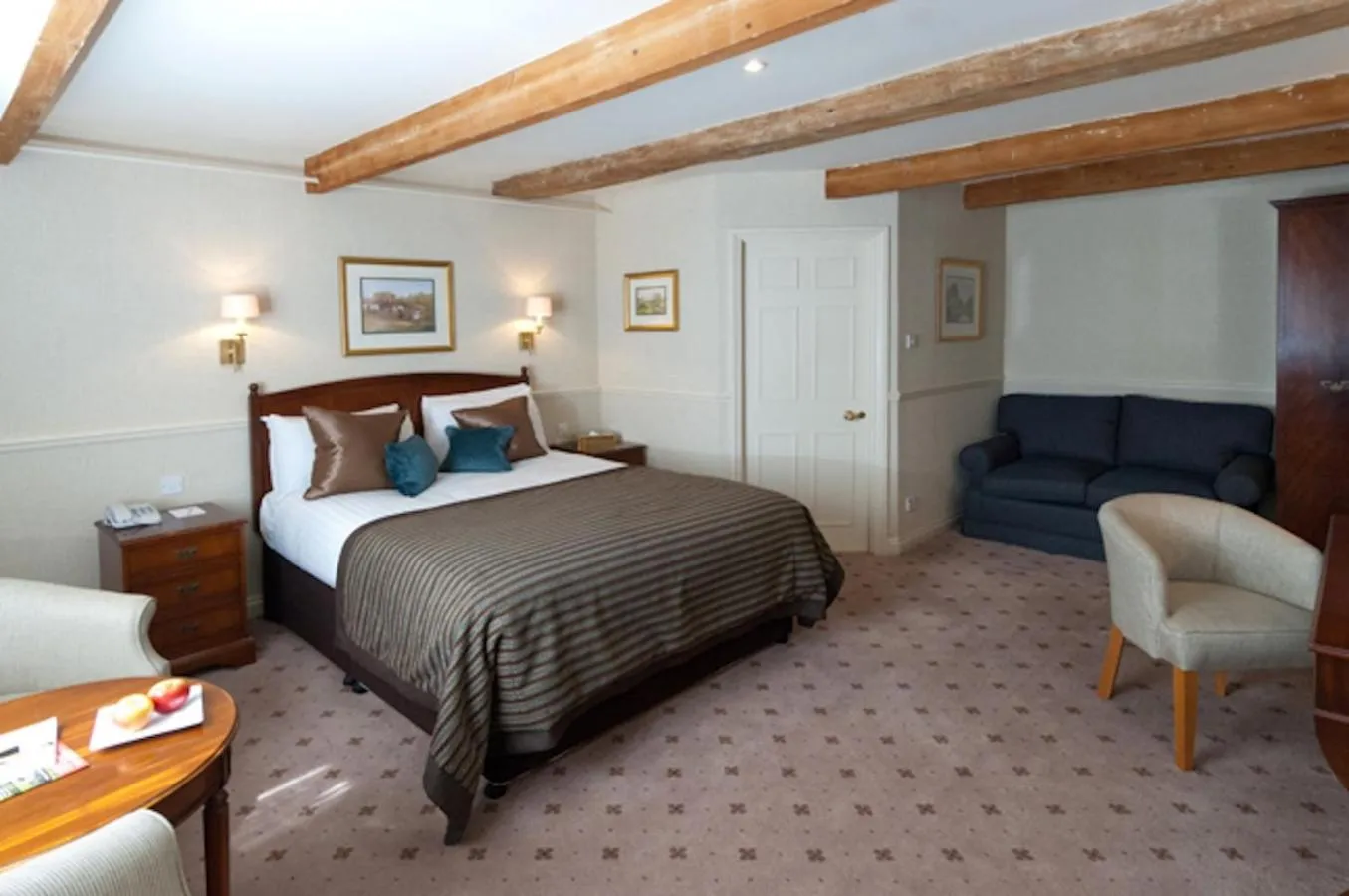 Bed in Flitwick Manor Hotel