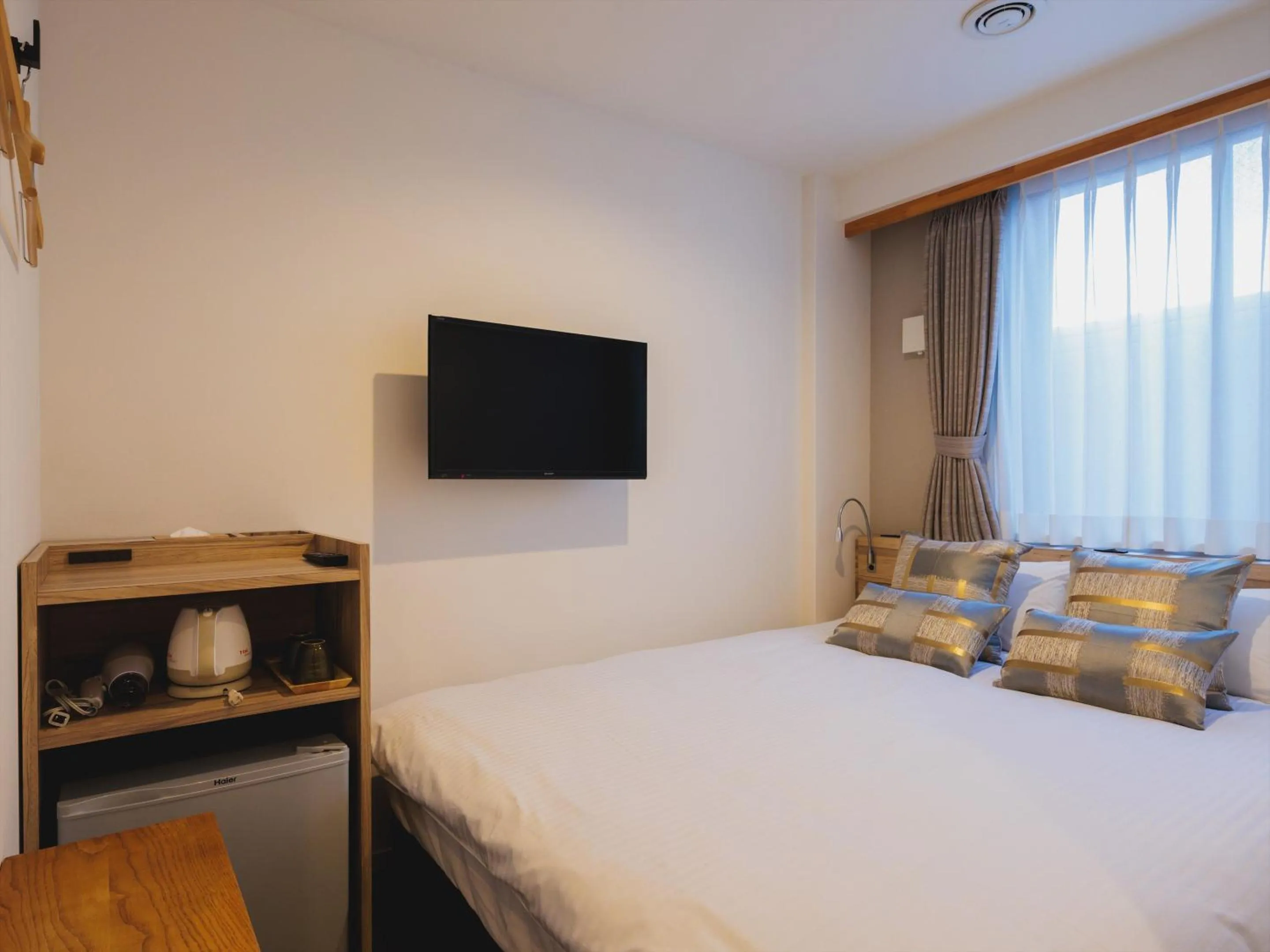 Photo of the whole room, Bed in Giappo Franca Kyoto