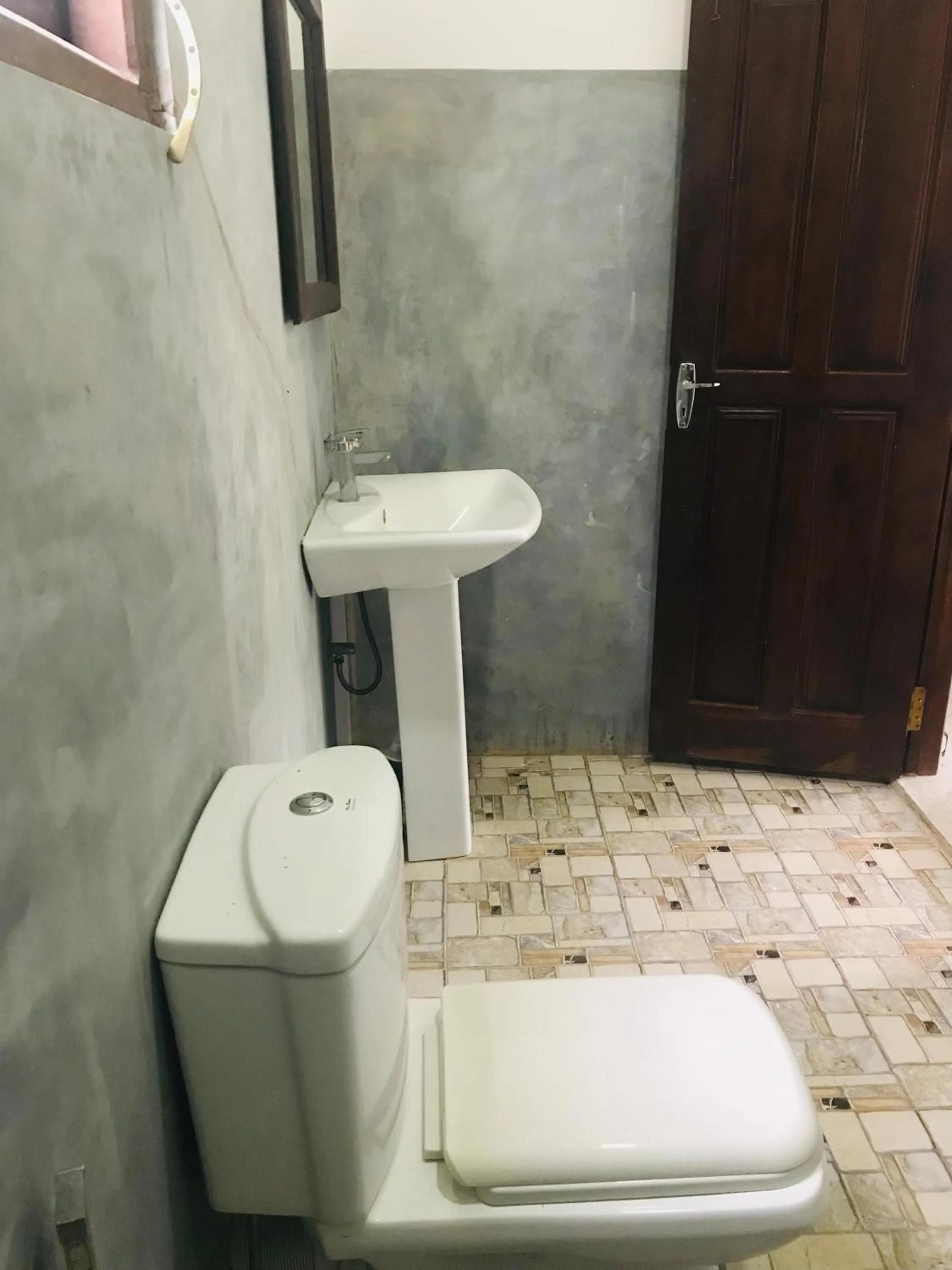 Bathroom in Sea Glow - Tangalle