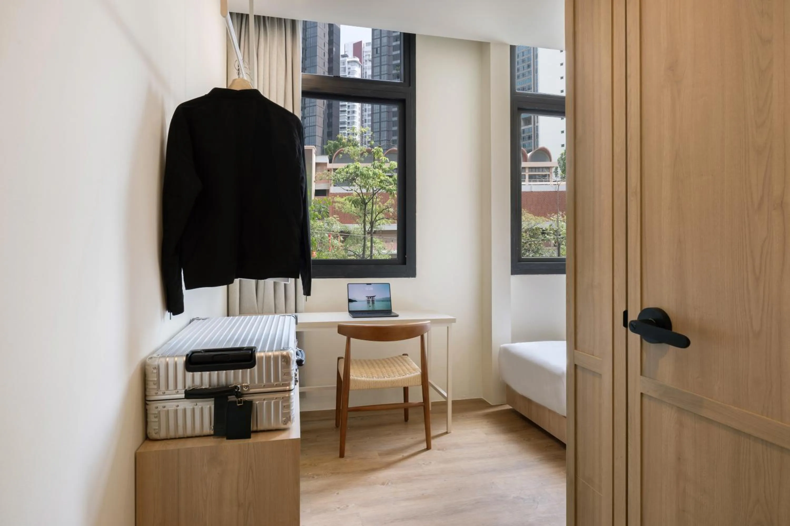 Bedroom, Bed in Alma House