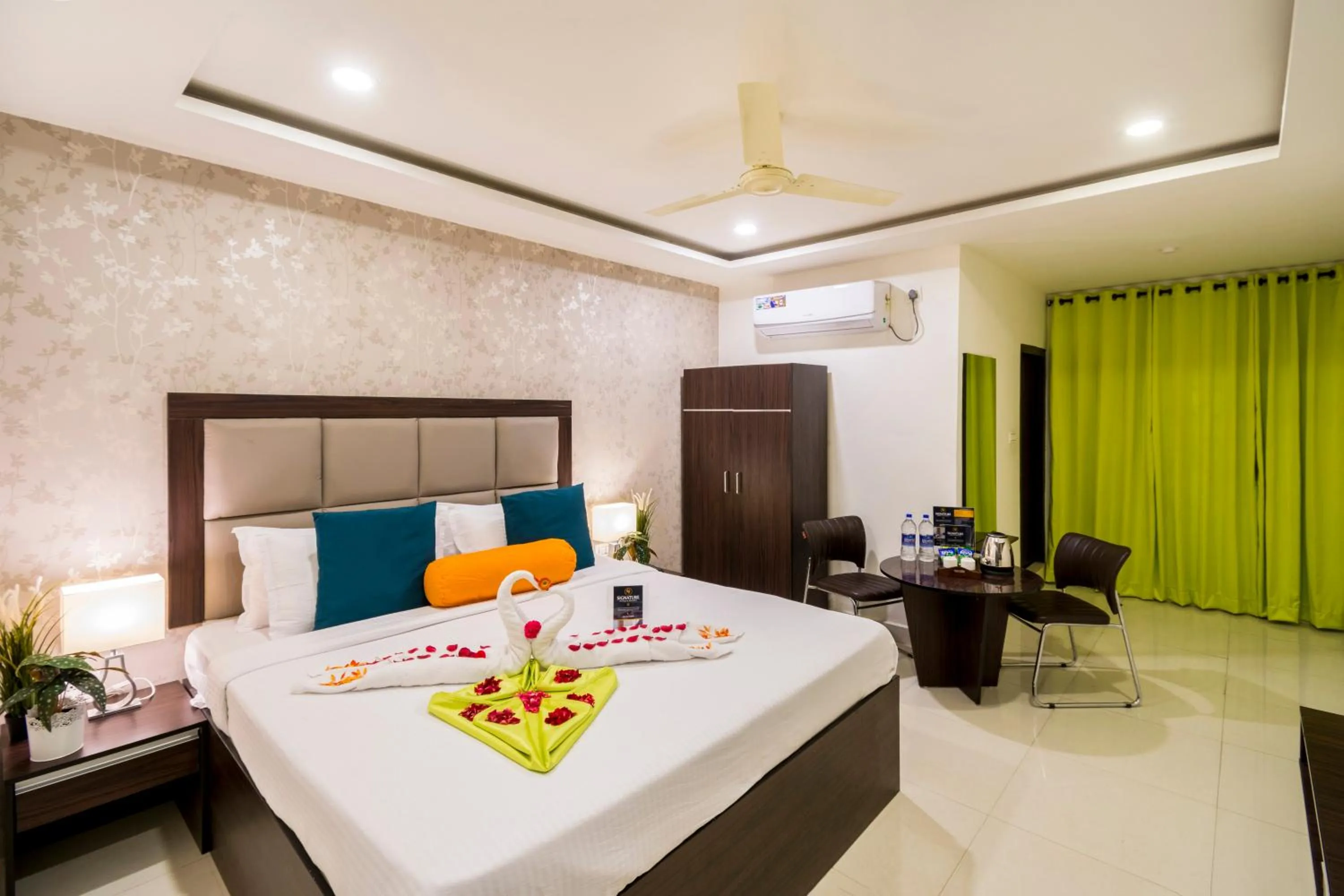 Bed in Hotel Fortune Hyderabad Airport Zone