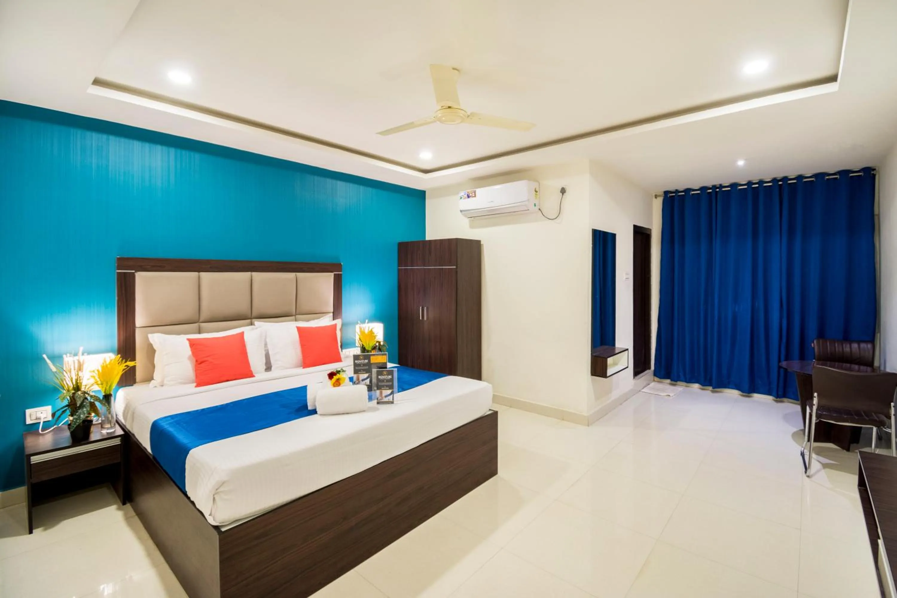 Bed in Hotel Fortune Hyderabad Airport Zone