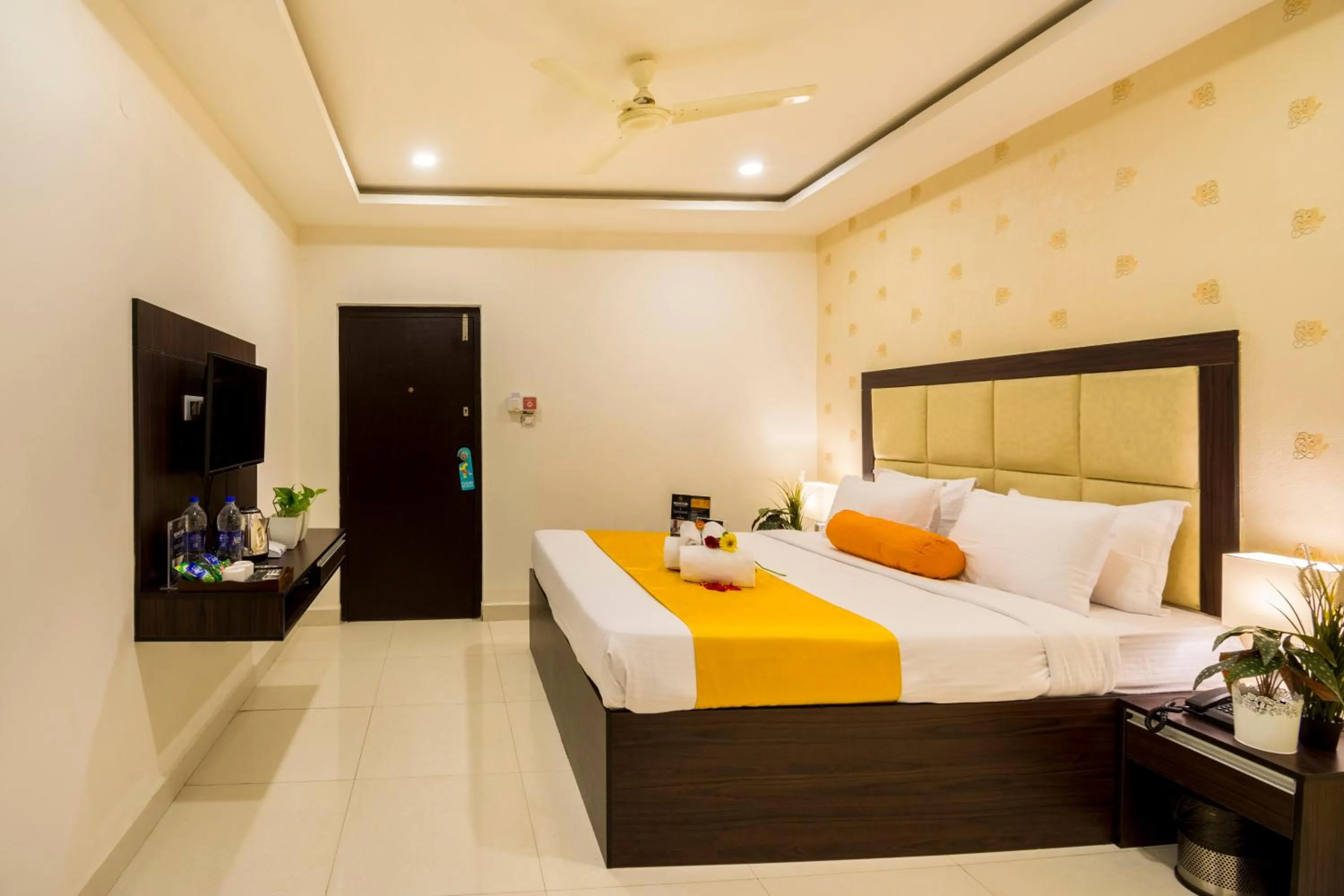 Bed in Hotel Fortune Hyderabad Airport Zone