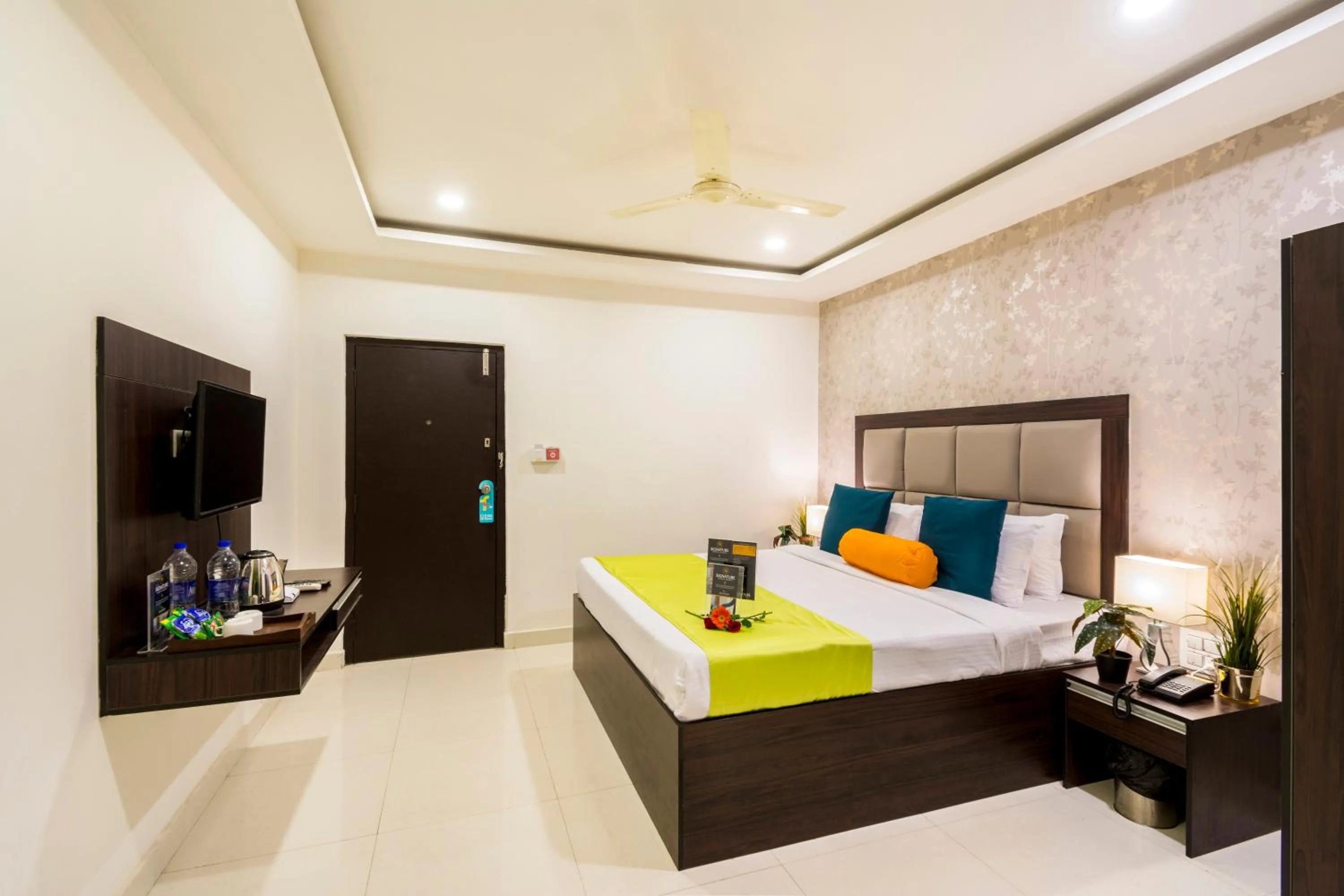 Bed in Hotel Fortune Hyderabad Airport Zone