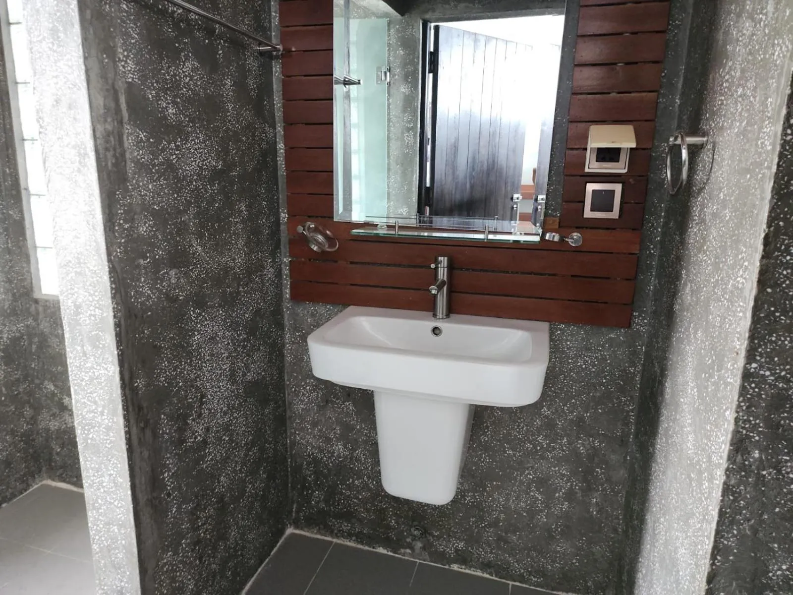 CHILCHILL Elite Residences BKK2