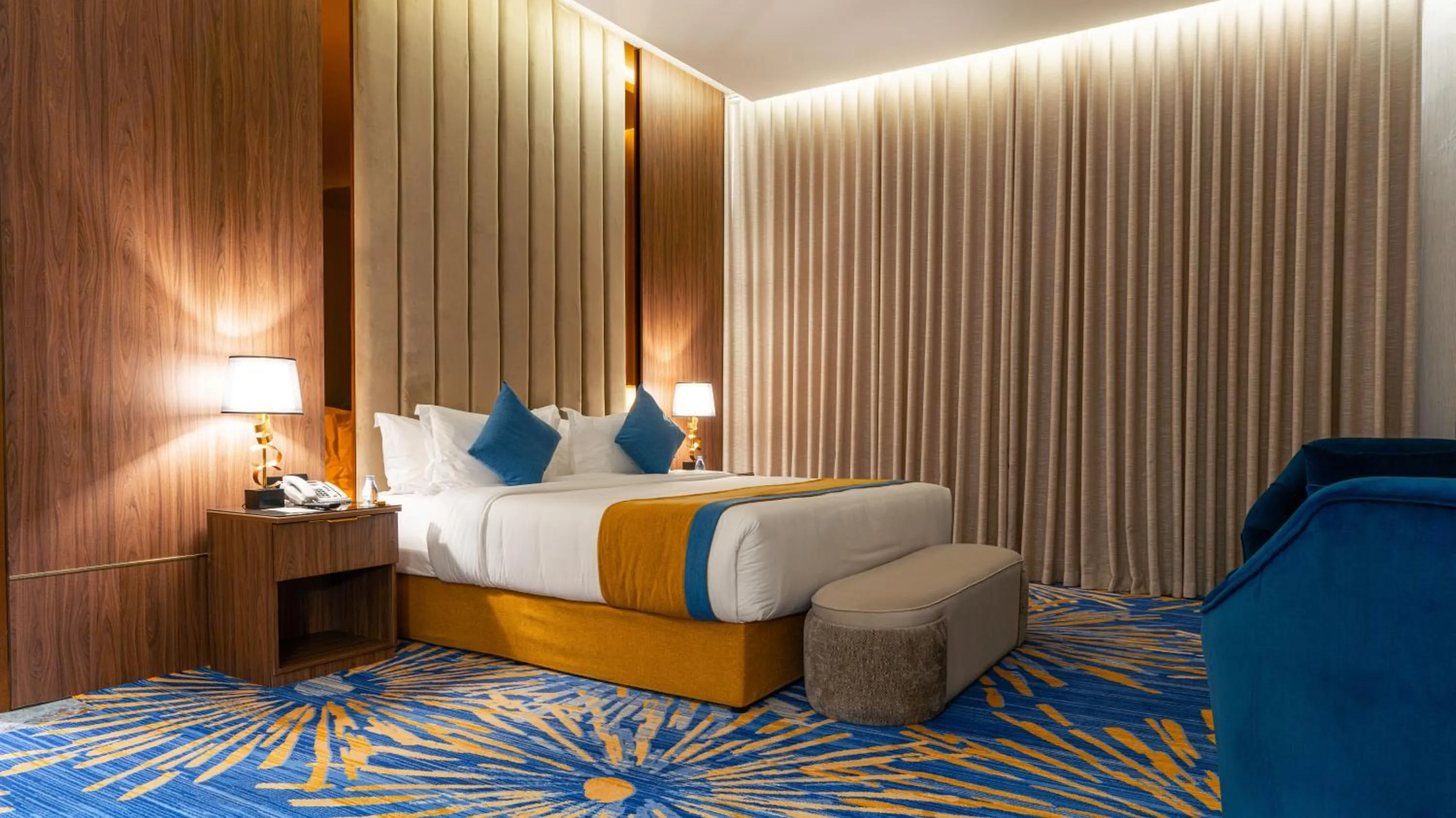 Bedroom, Bed in Novo Hotel