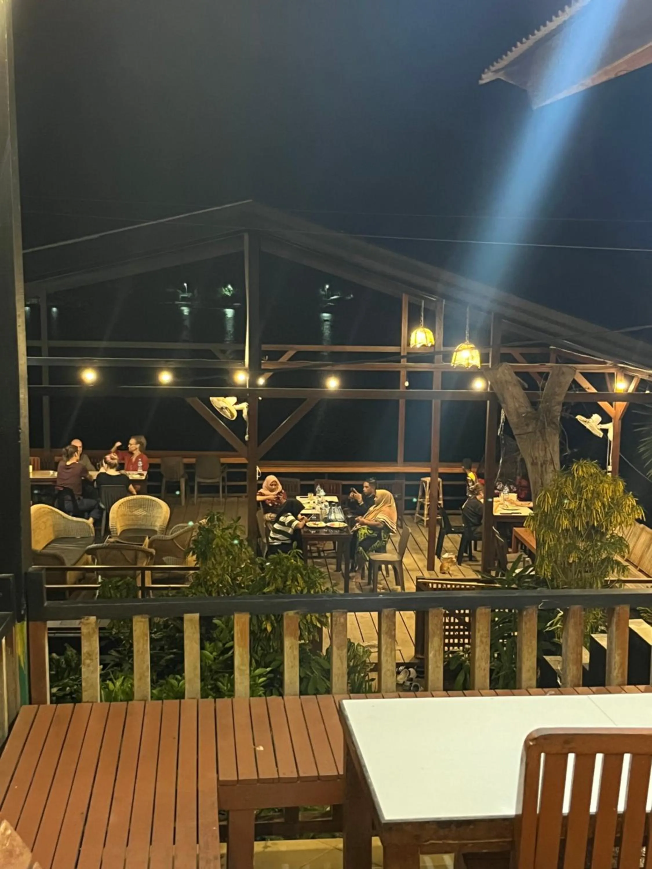 Olala Bungalows and Restaurant