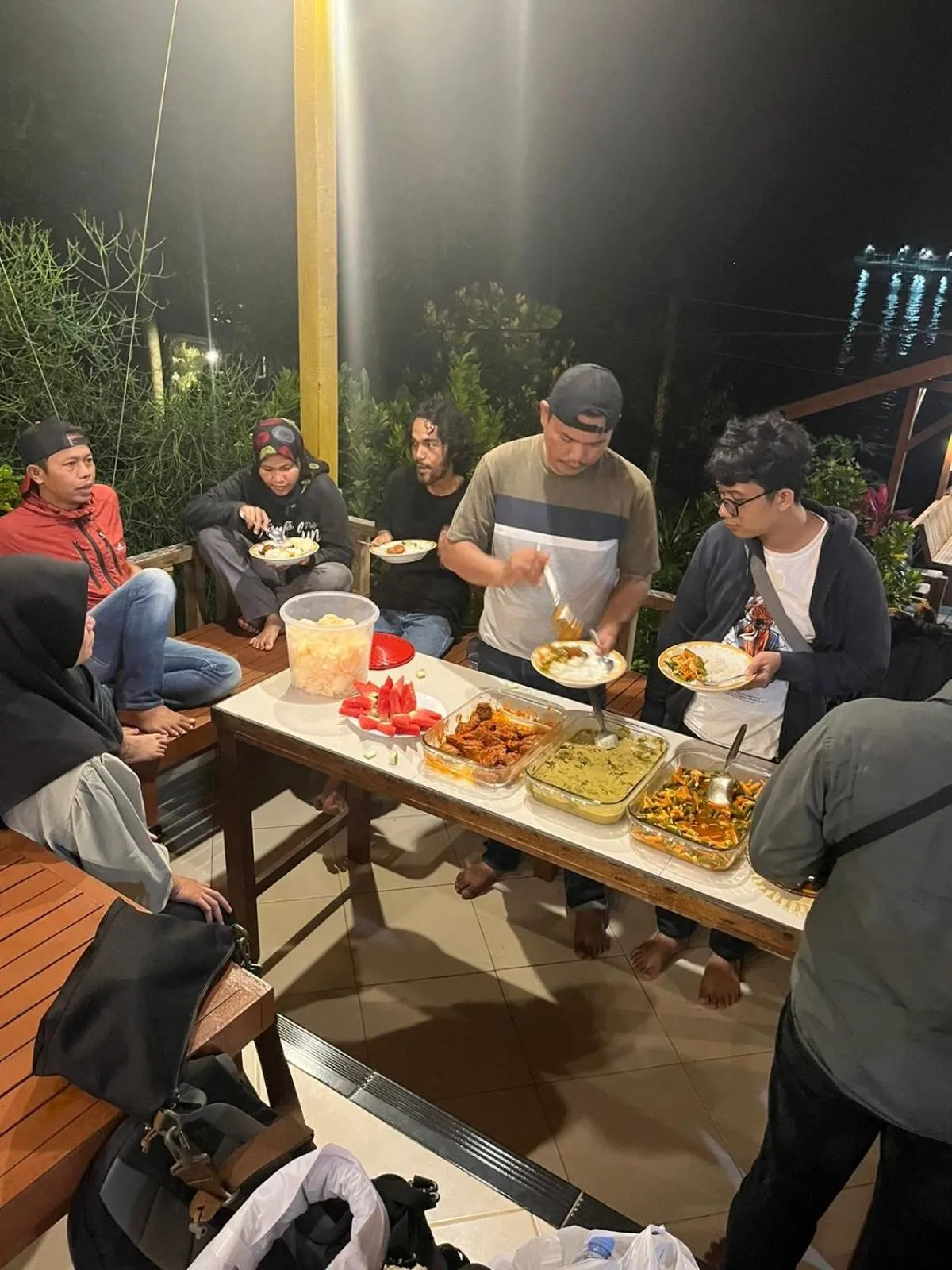 Olala Bungalows and Restaurant