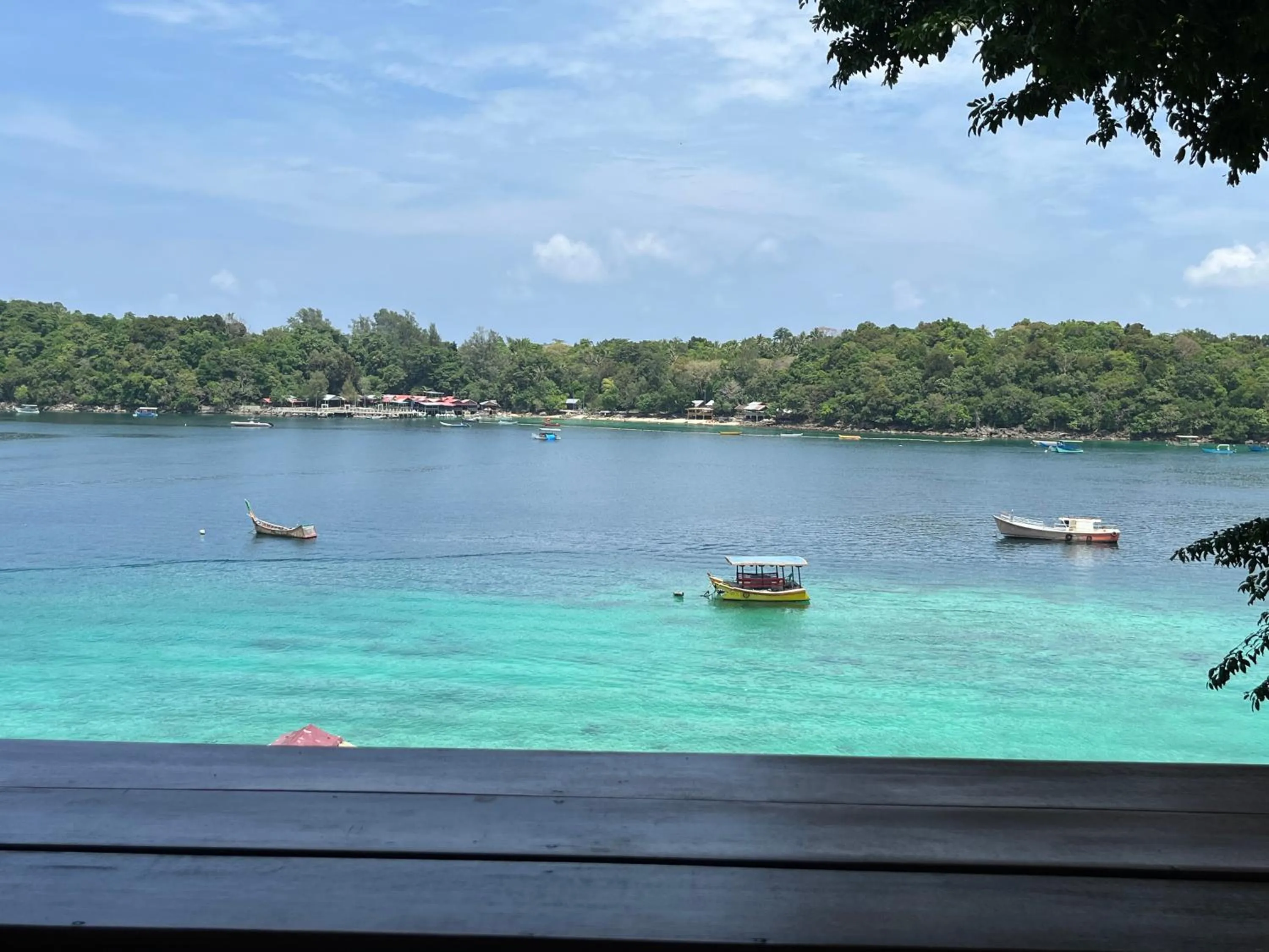 Olala Bungalows and Restaurant