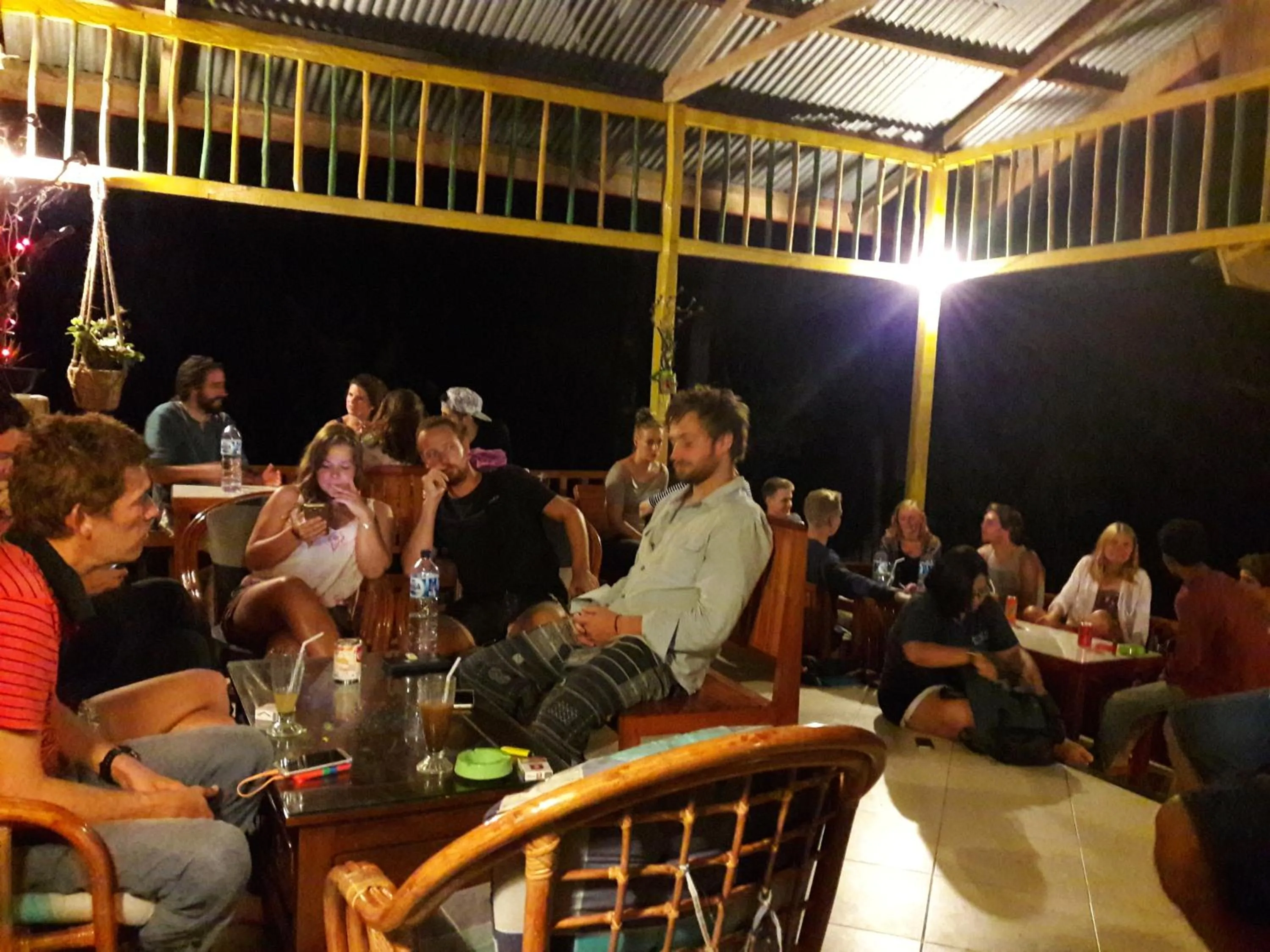 Olala Bungalows and Restaurant