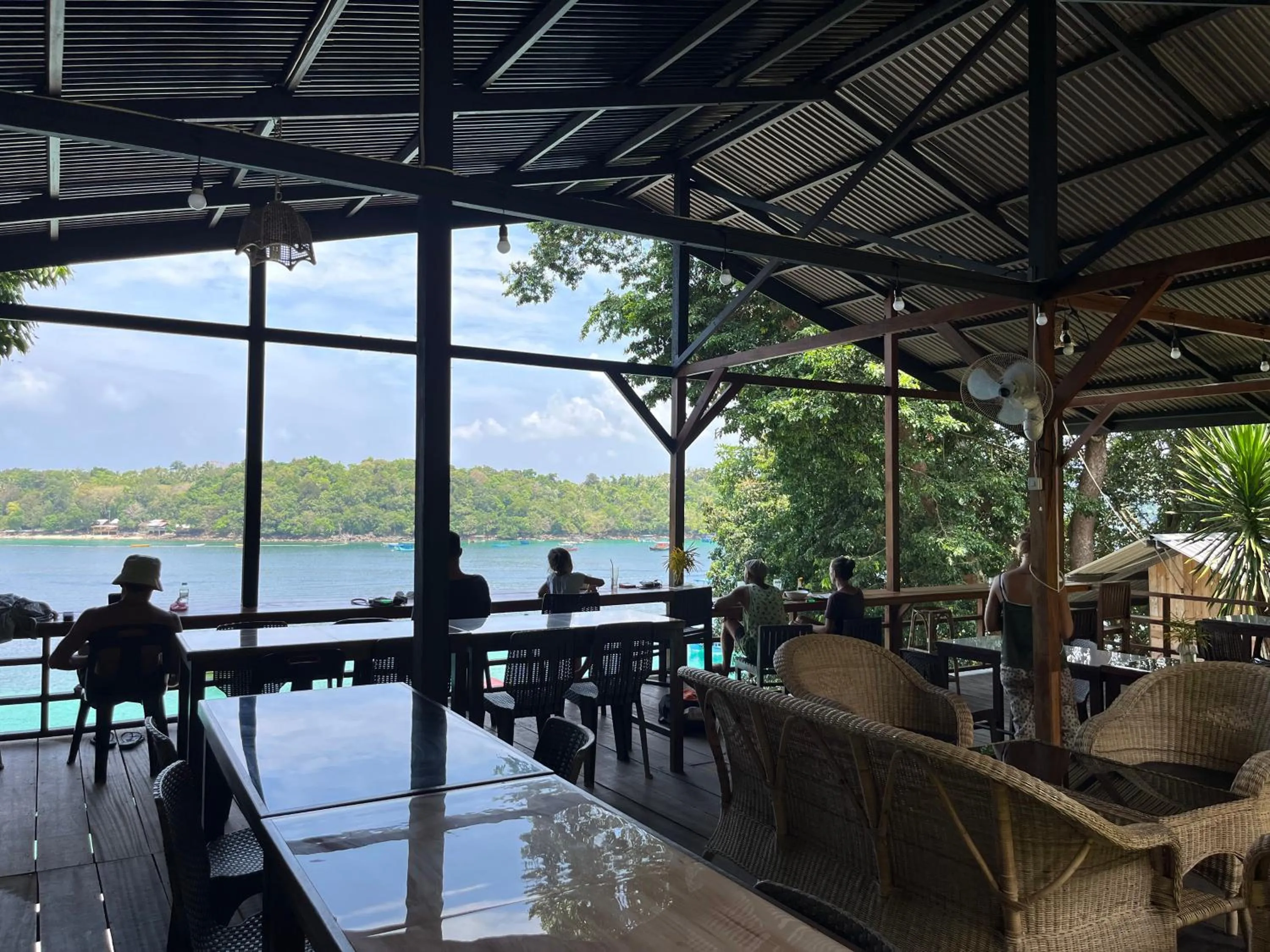 Olala Bungalows and Restaurant