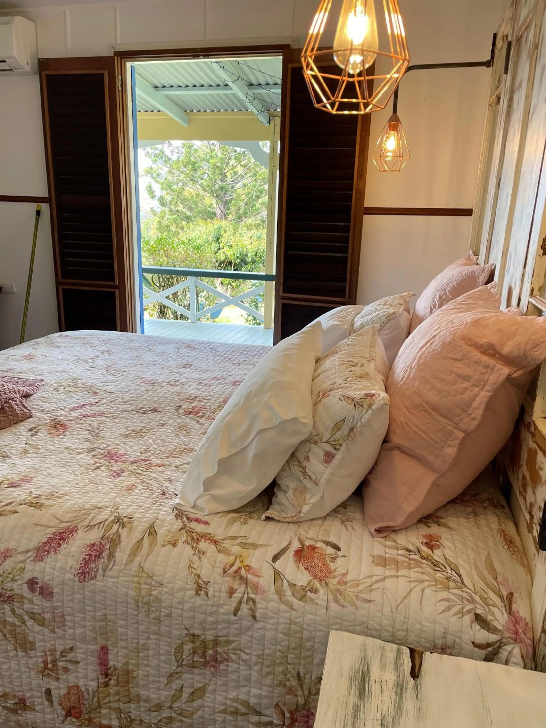 Bed in Noosa Hinterland Escape