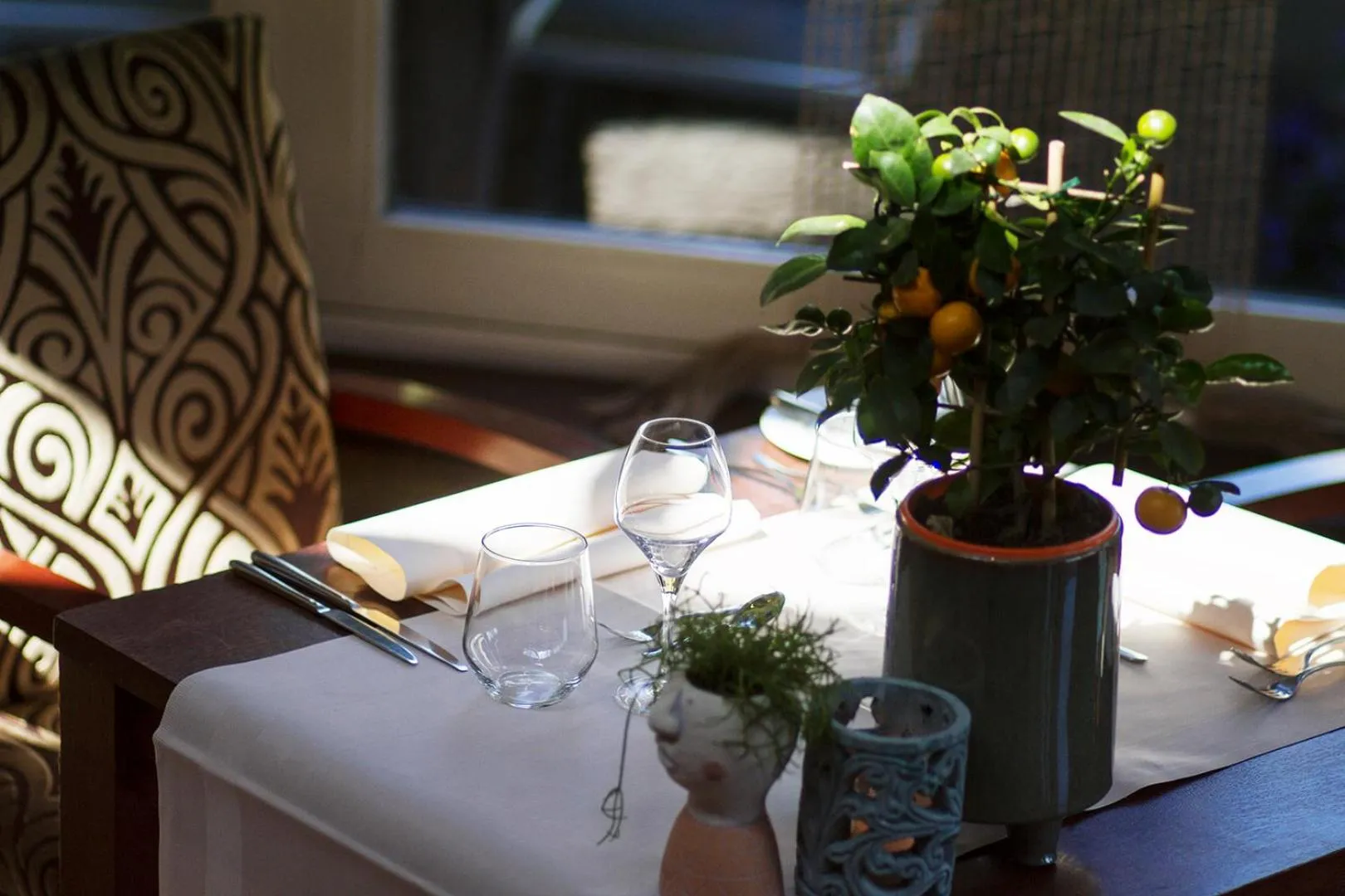 Restaurant/places to eat in Grand Hotel Monopole