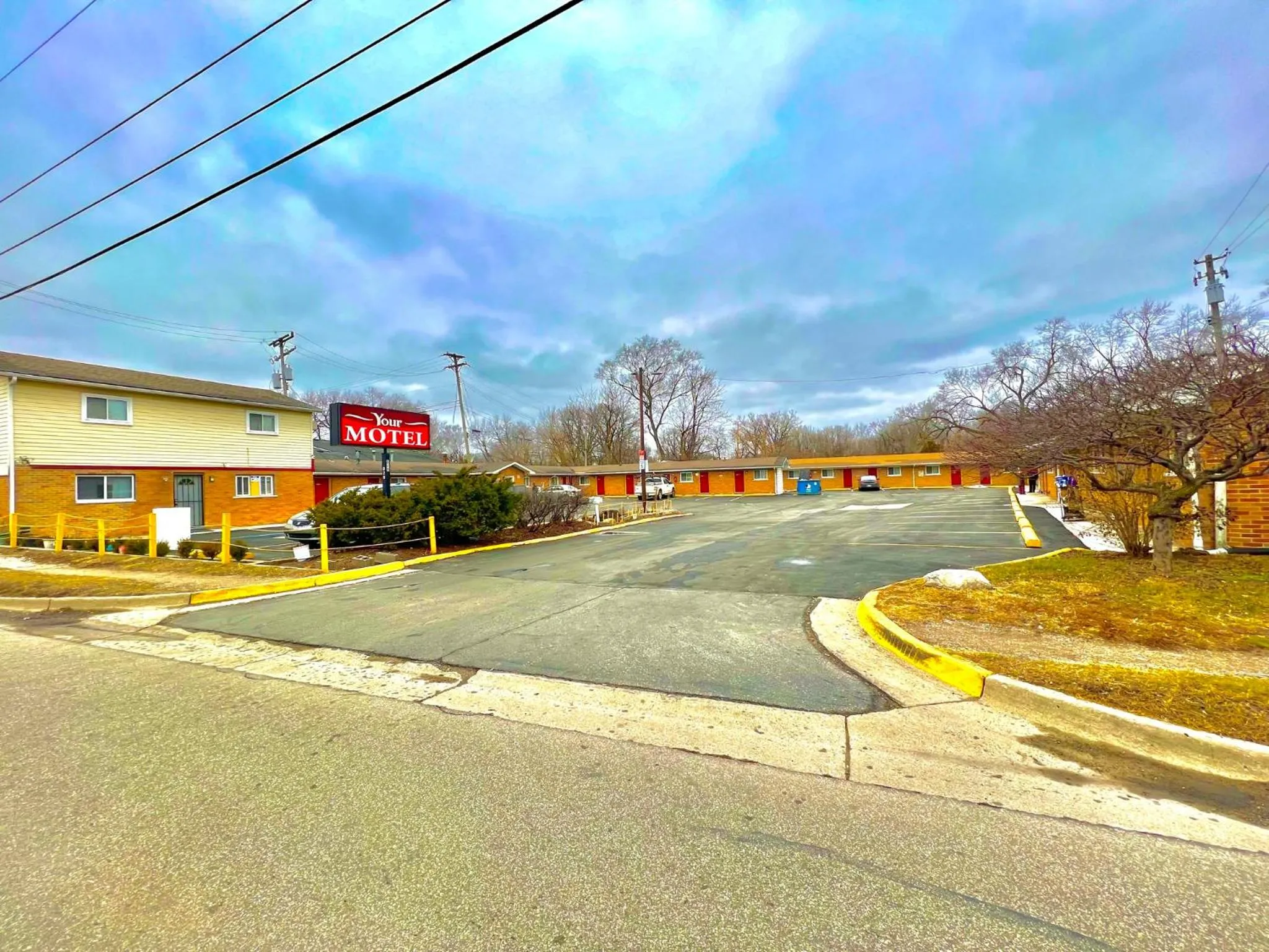 Property building in Your Motel