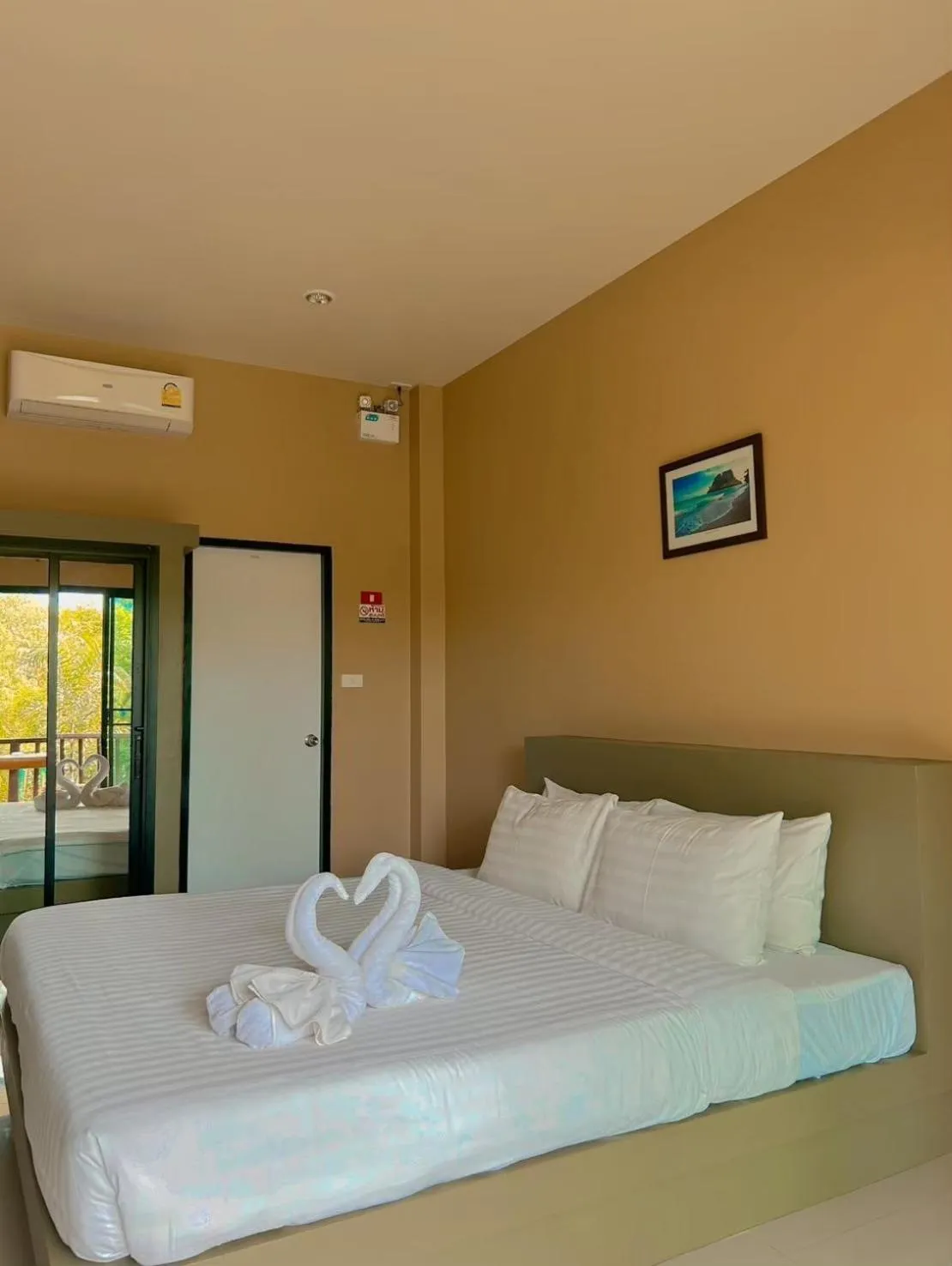 Bedroom, Bed in Infinite Resort and Cafe