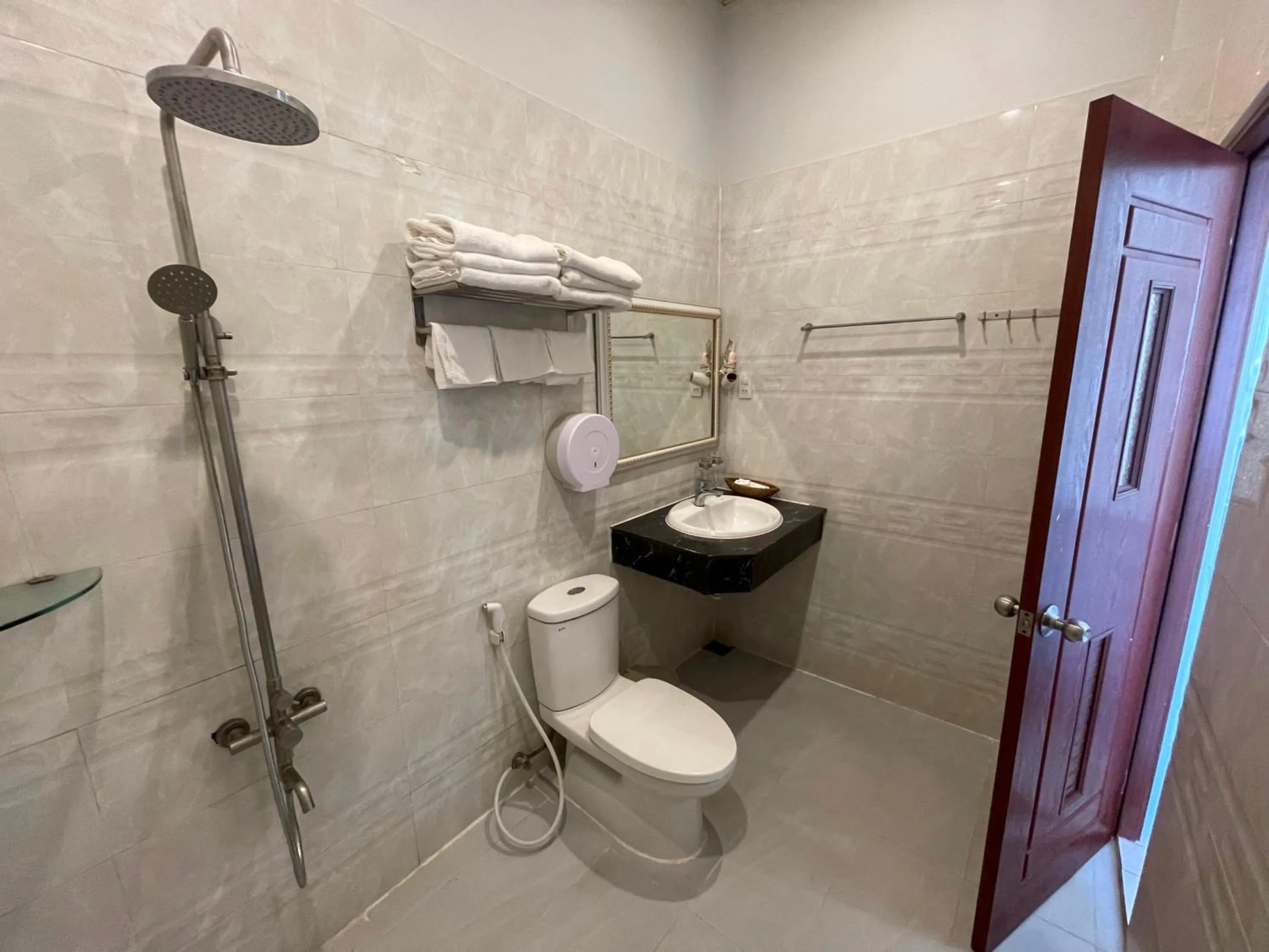 Bathroom in Hồng Nhung Hotel Kiên Giang