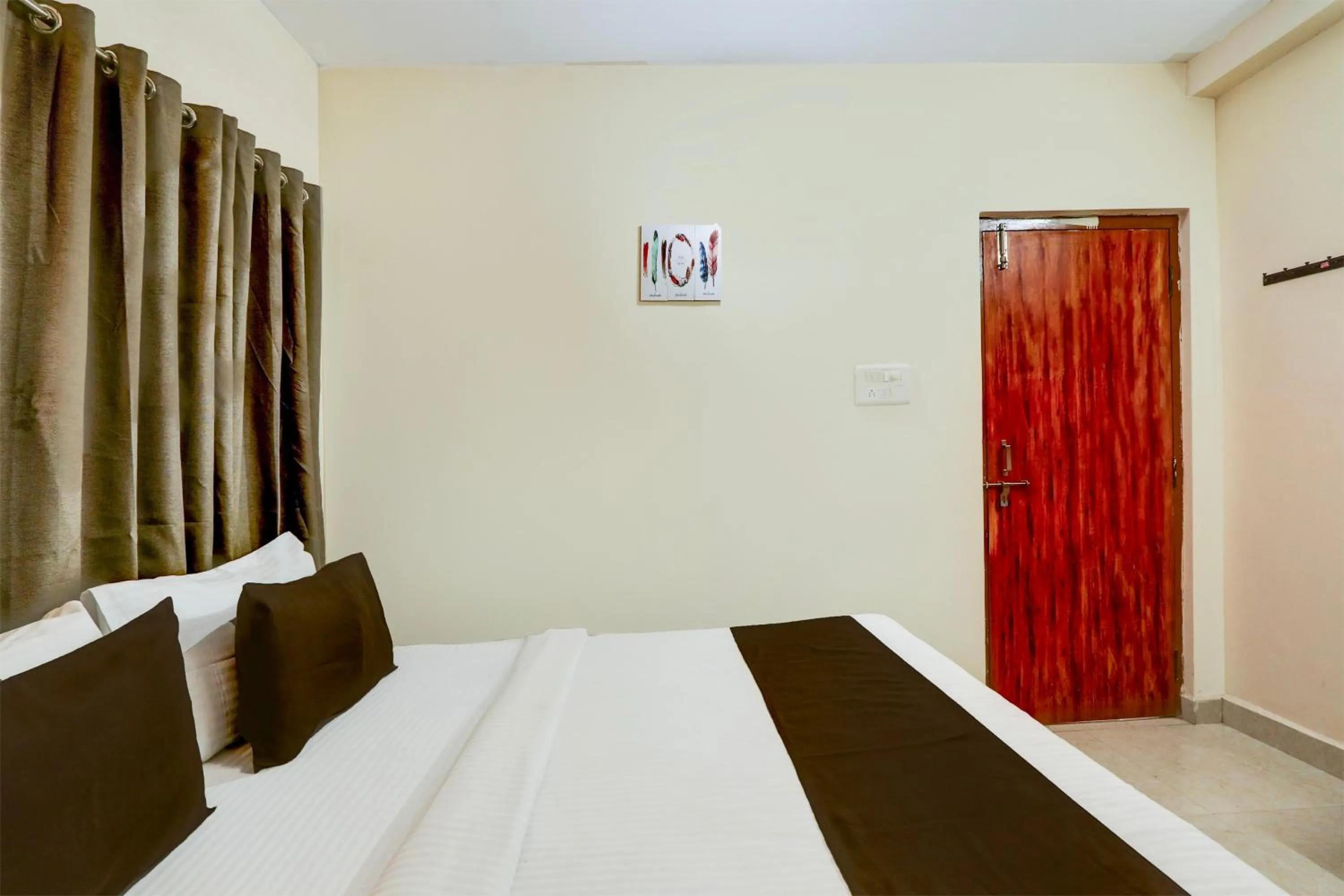 Bedroom, Bed in Hotel O Vyb Hotels