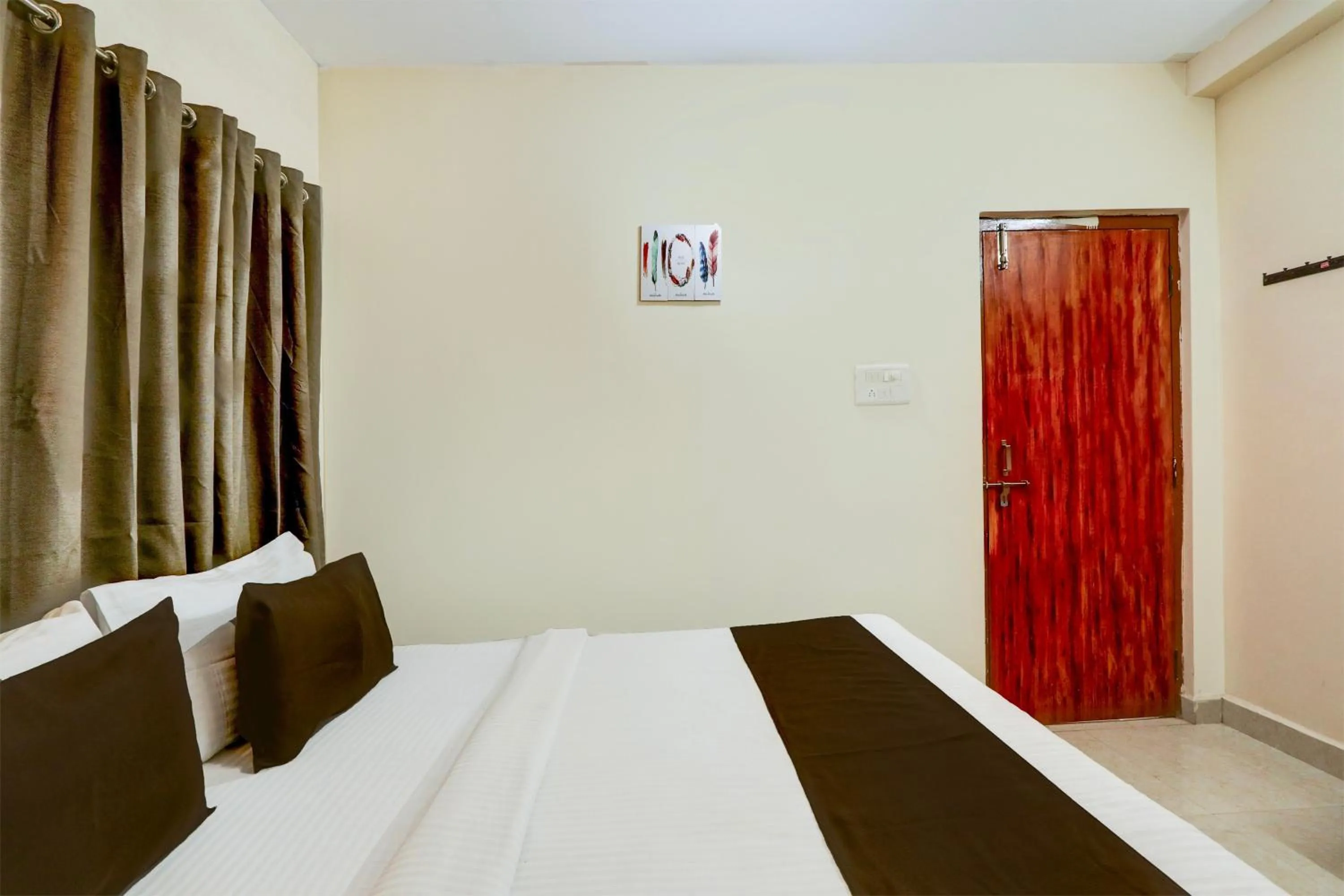 Bedroom, Bed in Hotel O Vyb Hotels