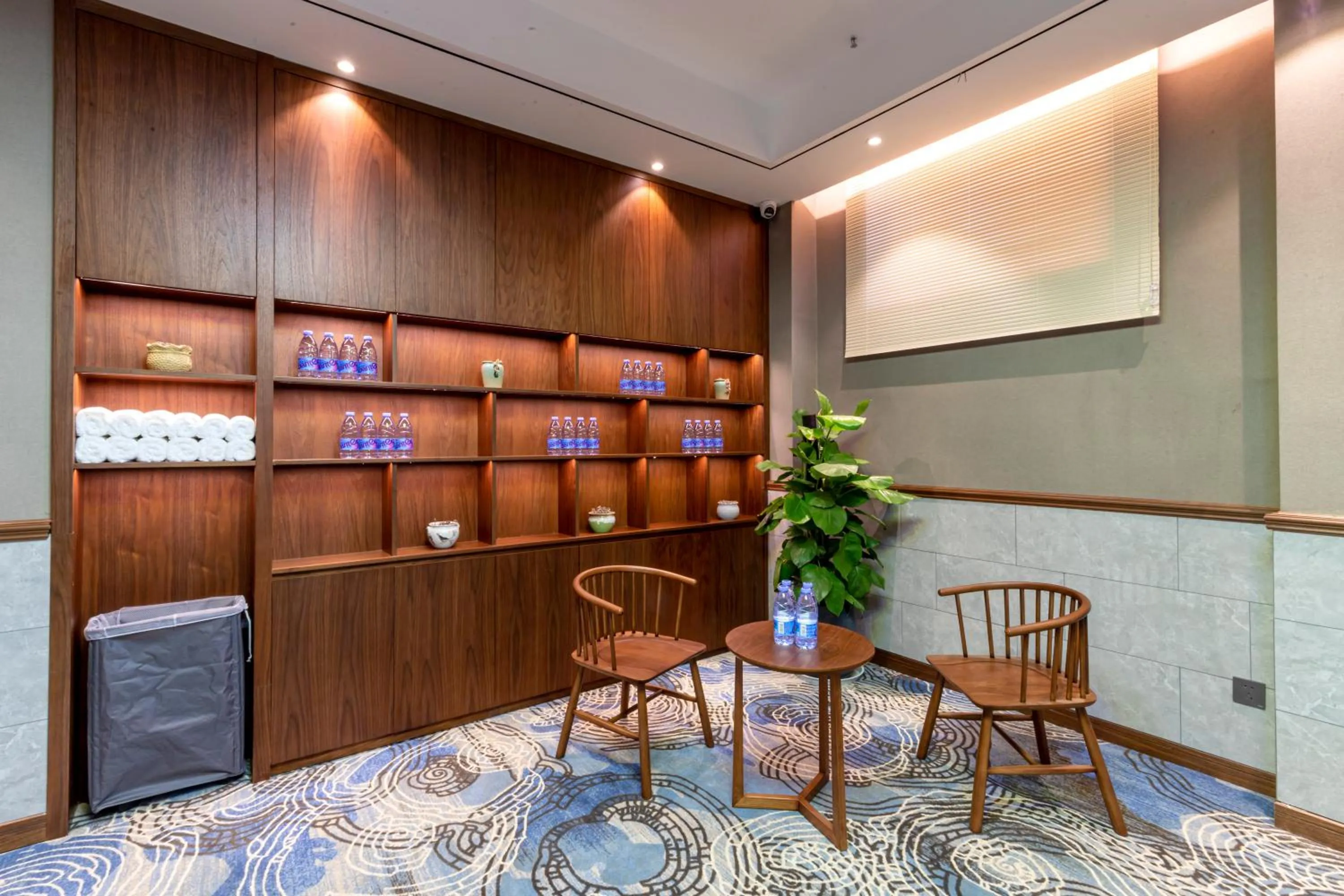 Library in Nostalgia S Hotel Kunming Old Street