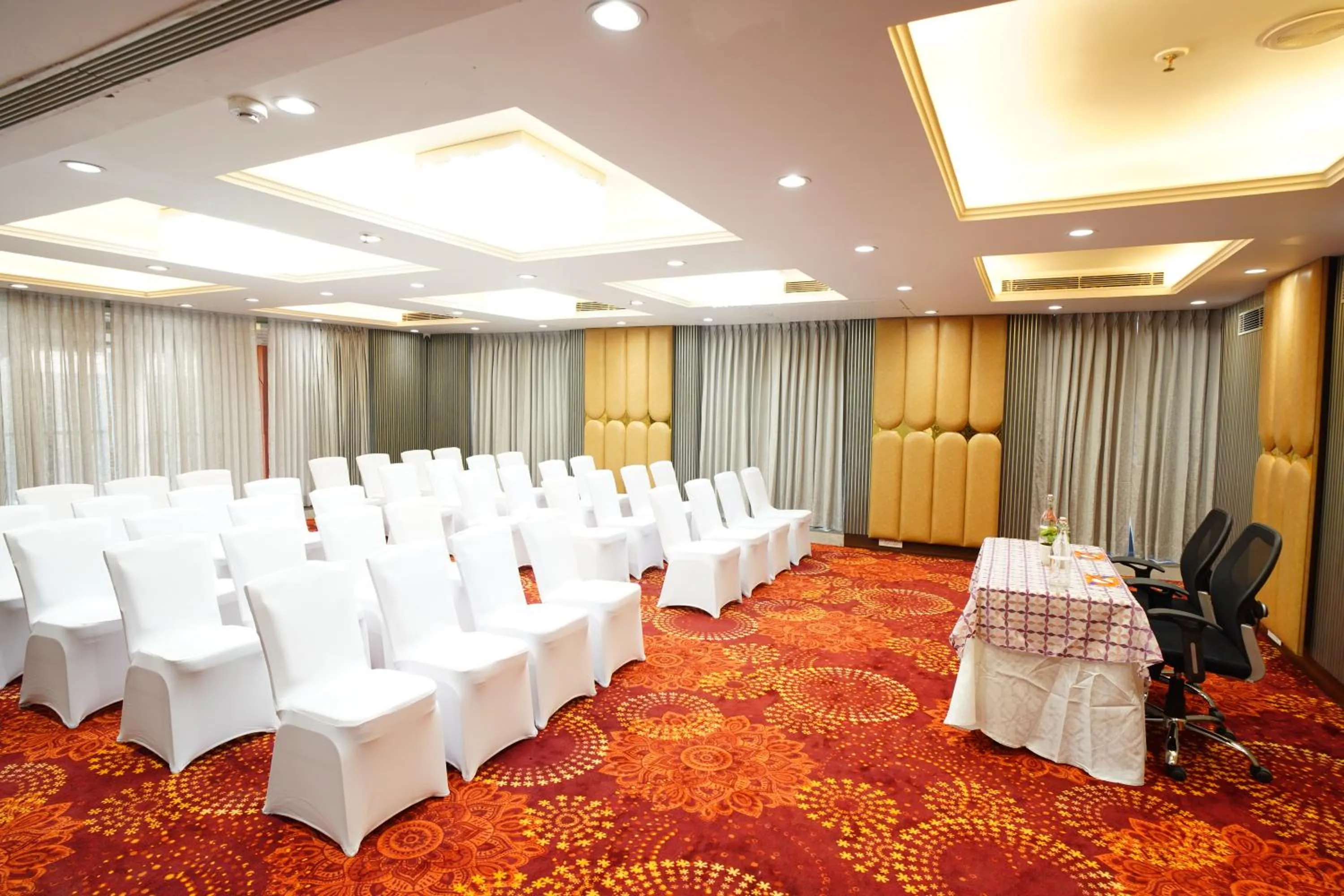 Banquet/Function facilities in IRA By Orchid Noida