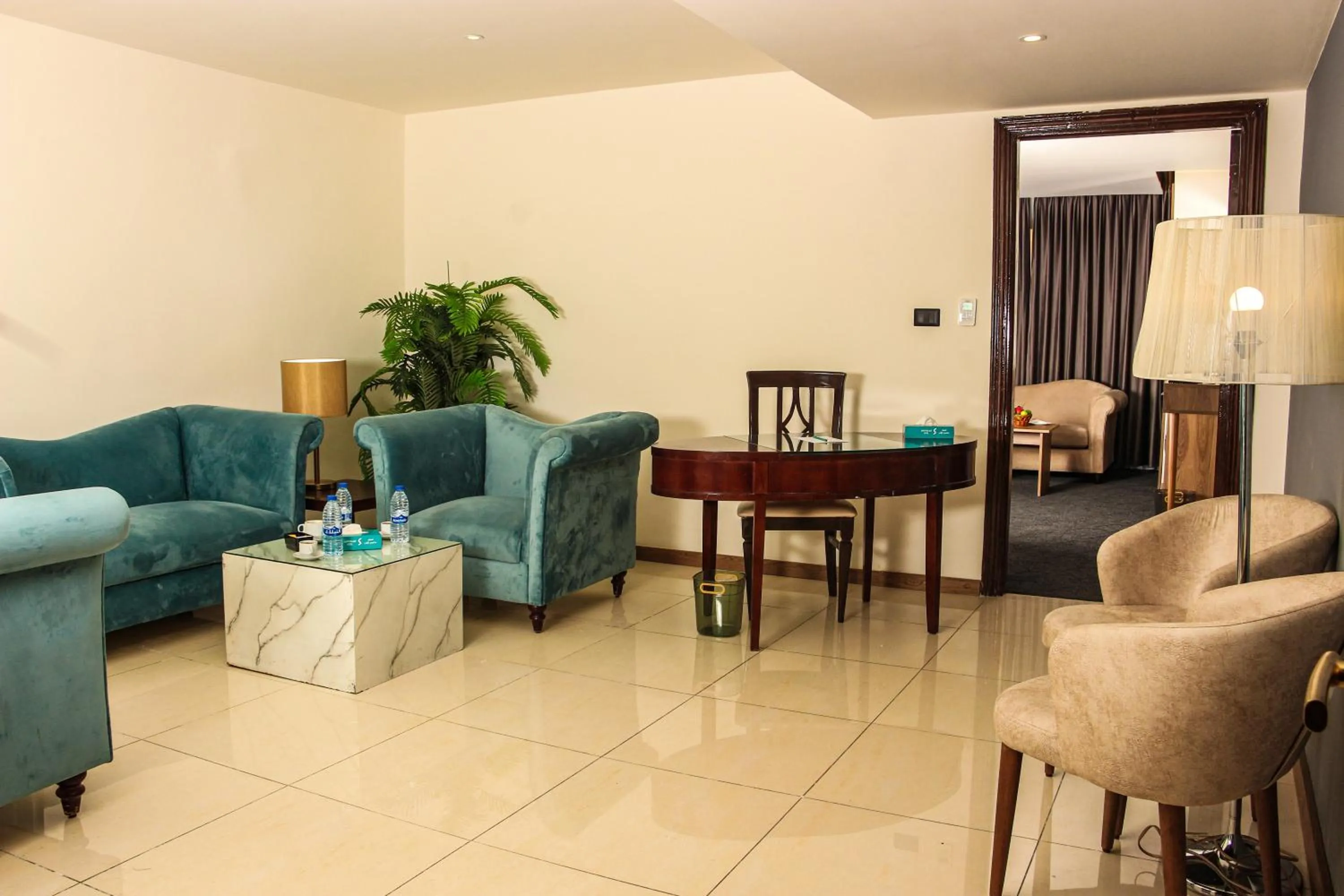 Seating area in Sandy palace Hotel