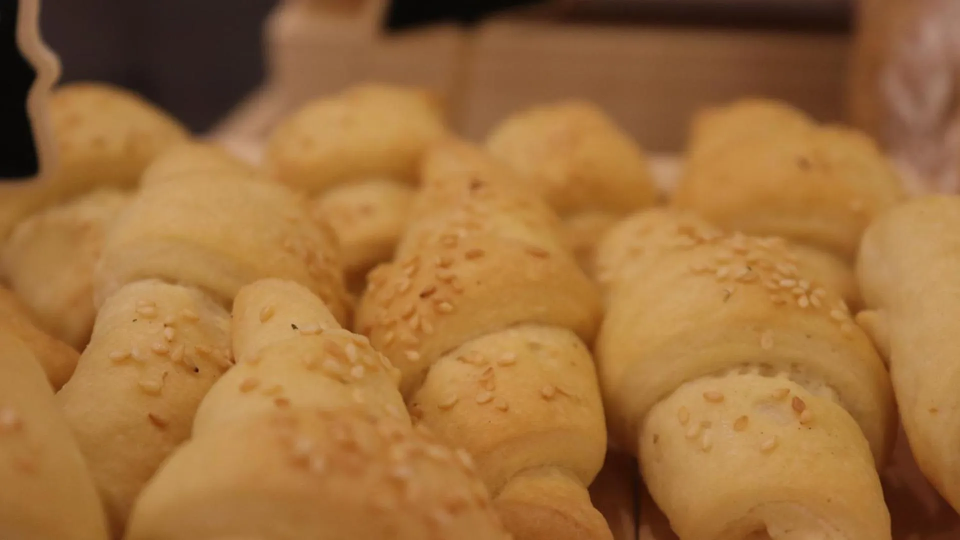 Restaurant/places to eat in Sandy palace Hotel