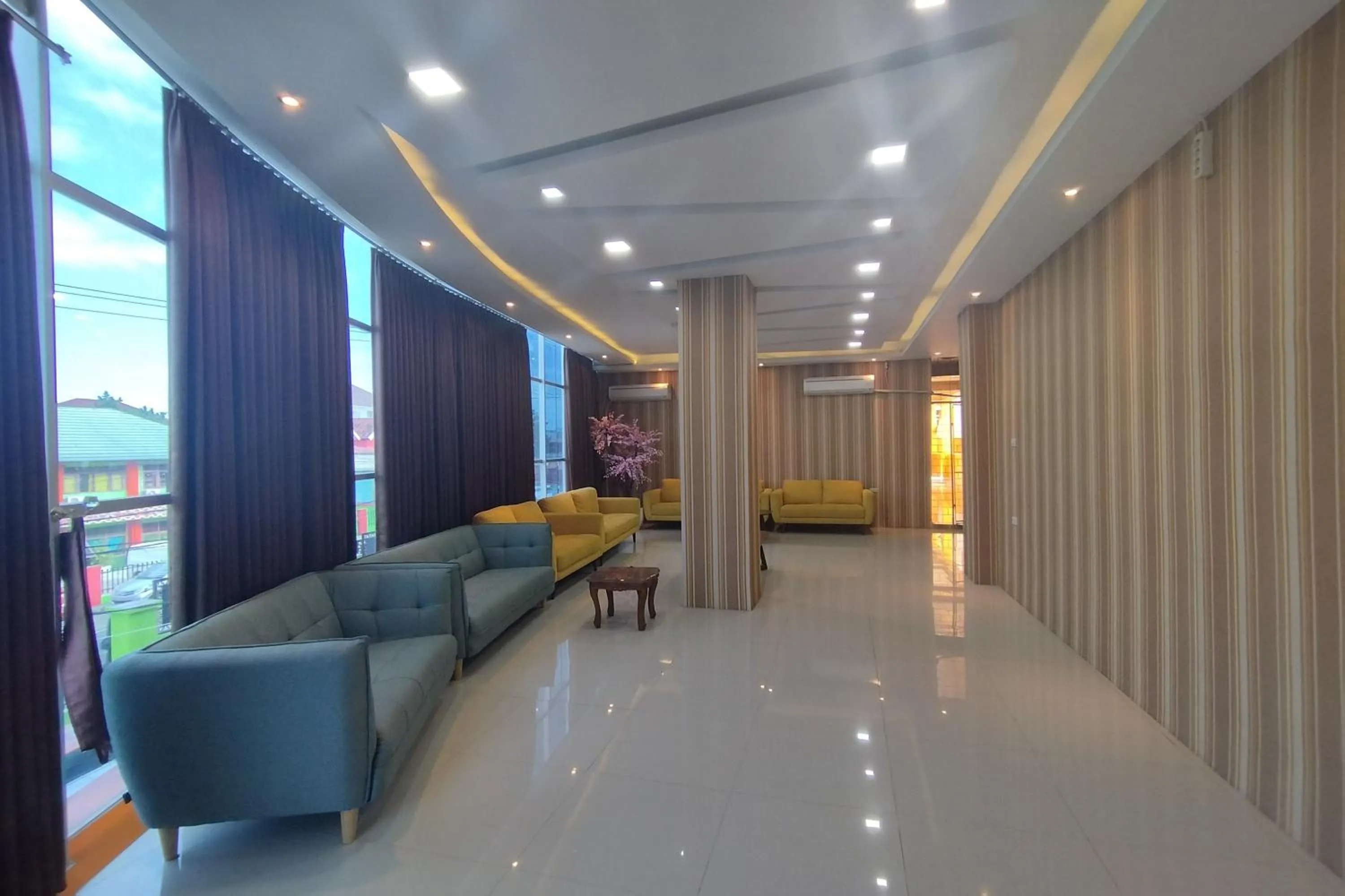 Lobby or reception in Great Cokro Edotel Lampung
