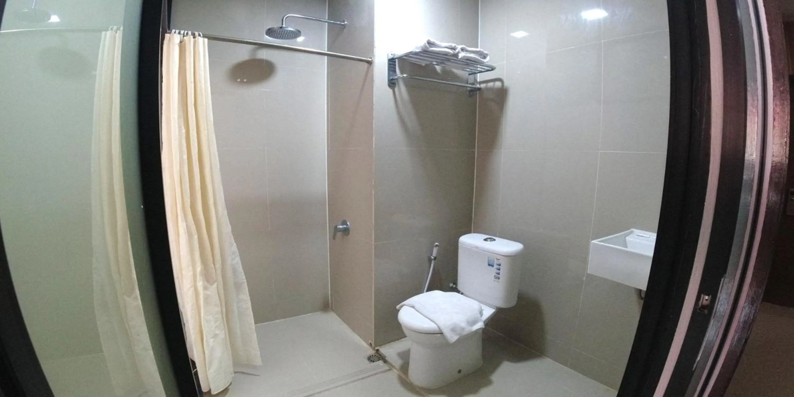 Bathroom in Great Cokro Edotel Lampung