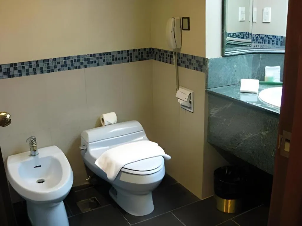 The CentrePoint Hotel